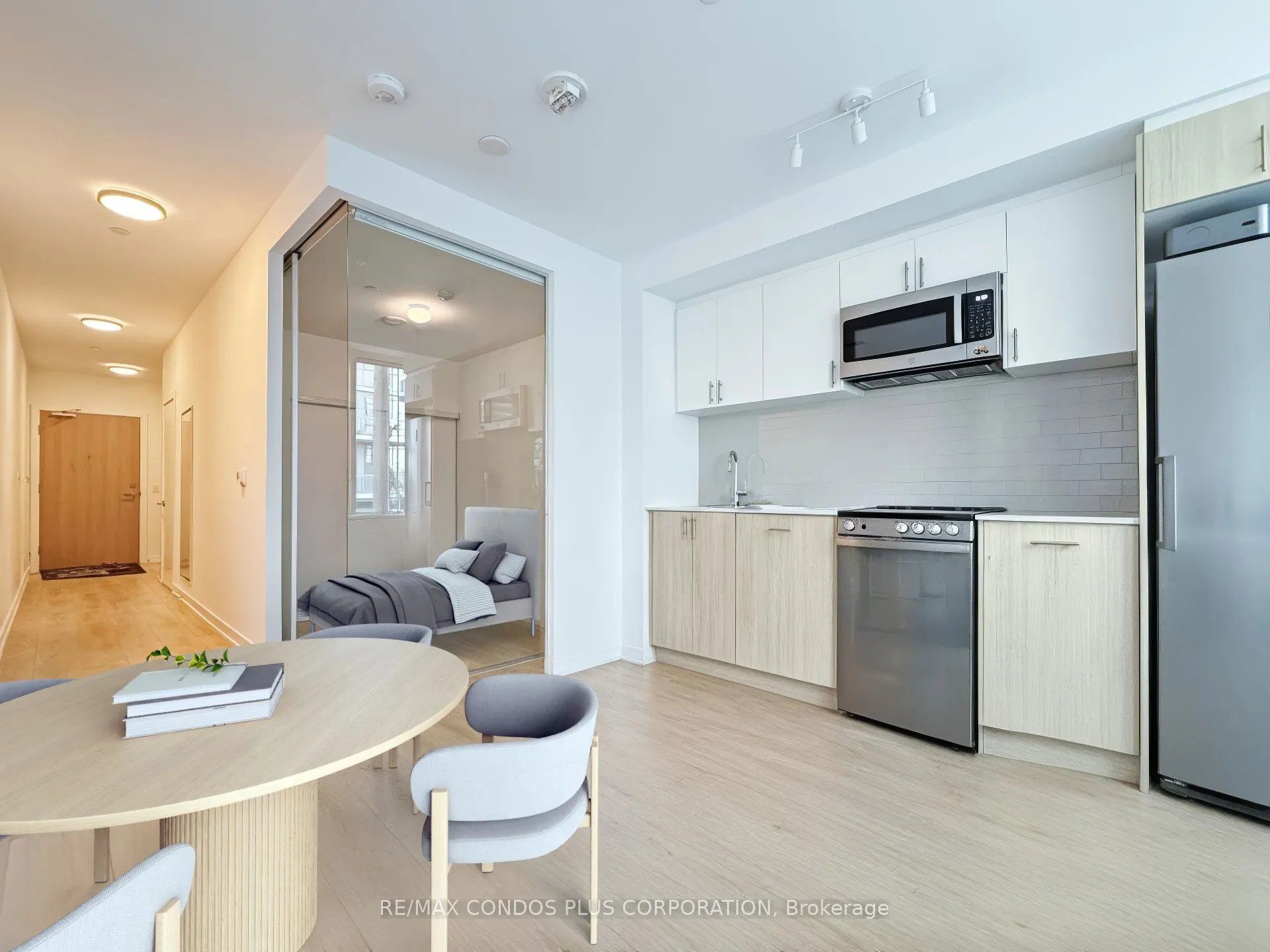 1195 The Queensway, #M03
