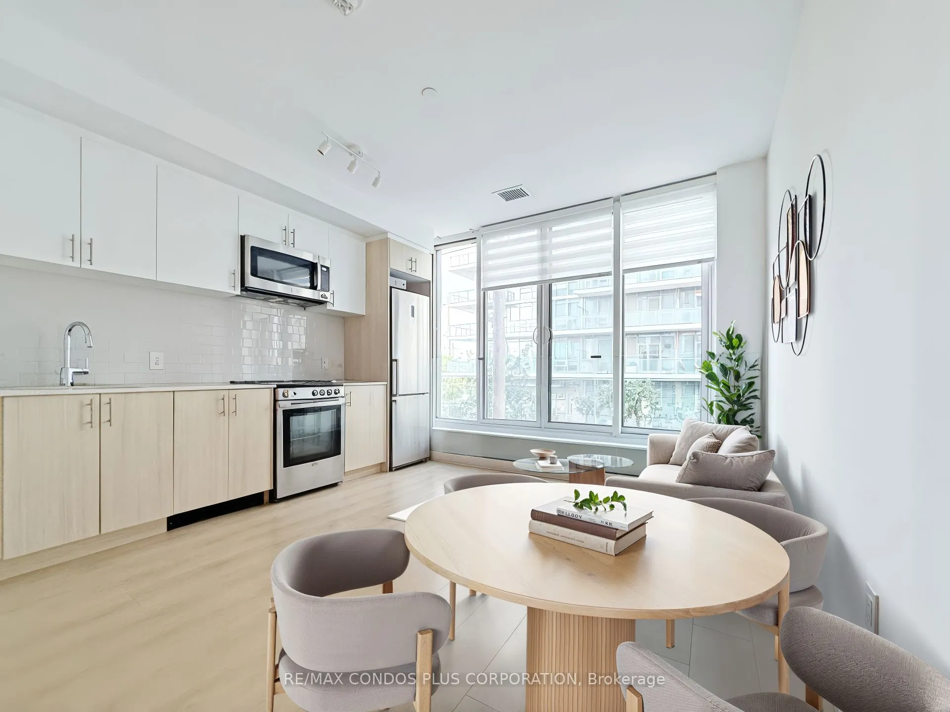 1195 The Queensway, #M03
