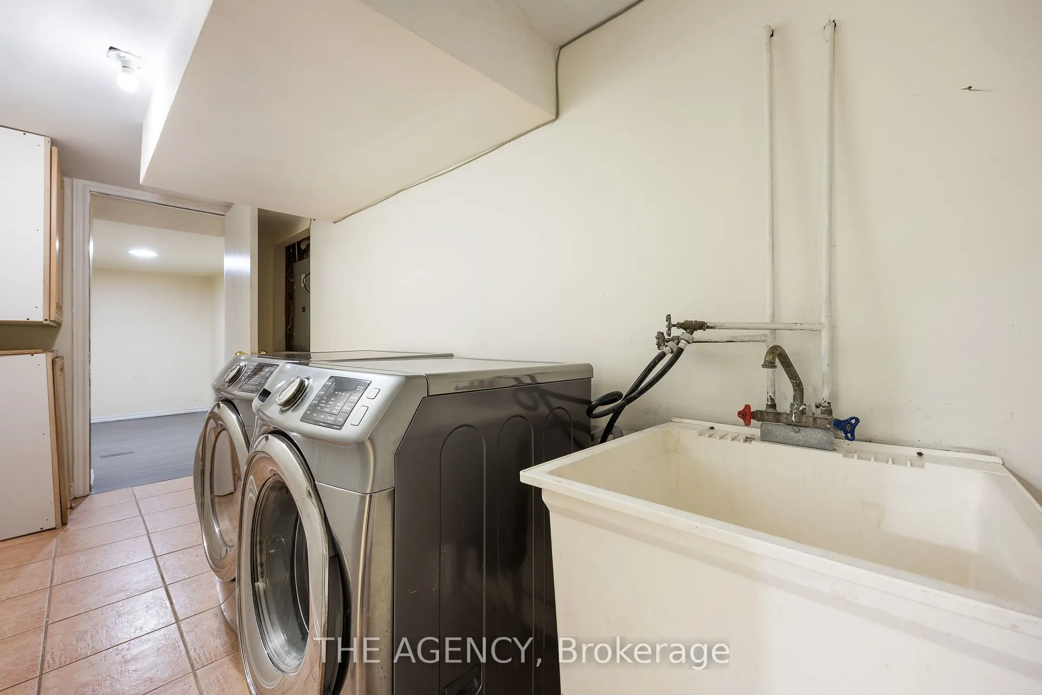 7173 Village Walk
