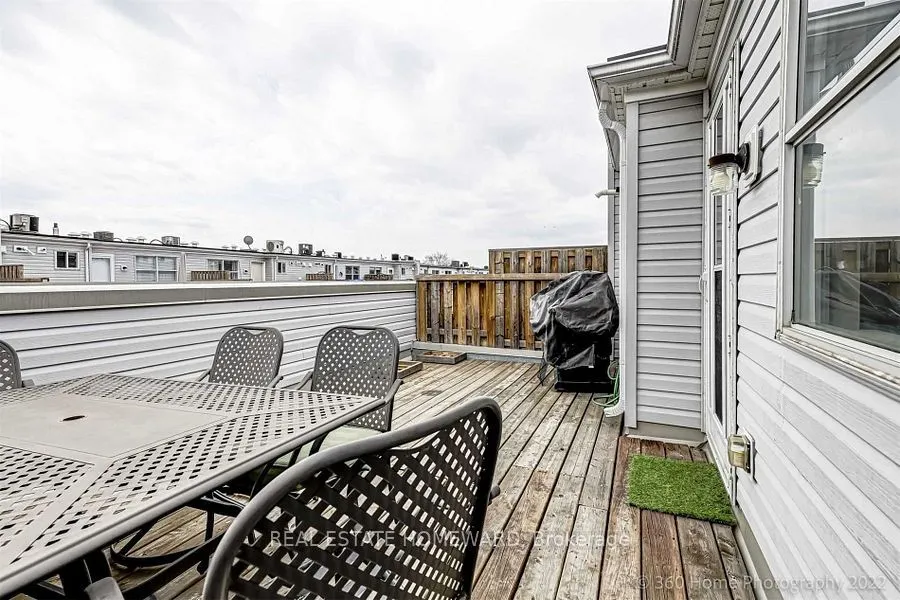 23 Dekoven Mews, #3