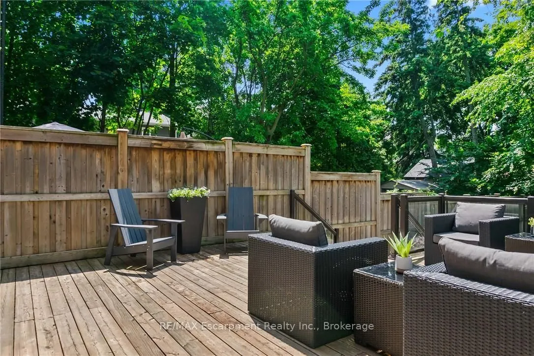 82 Brant Street