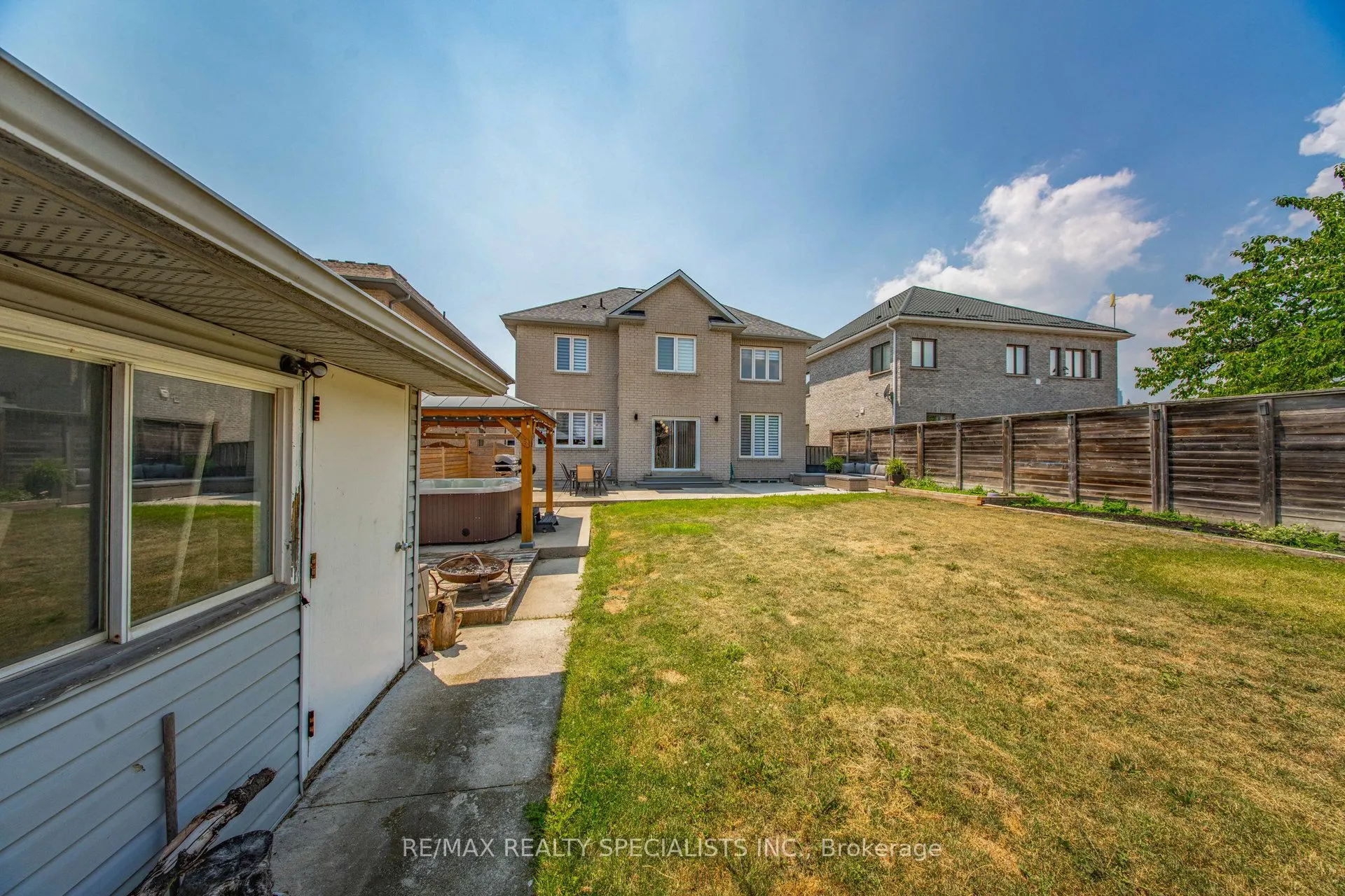 3205 Rolling Stone Court