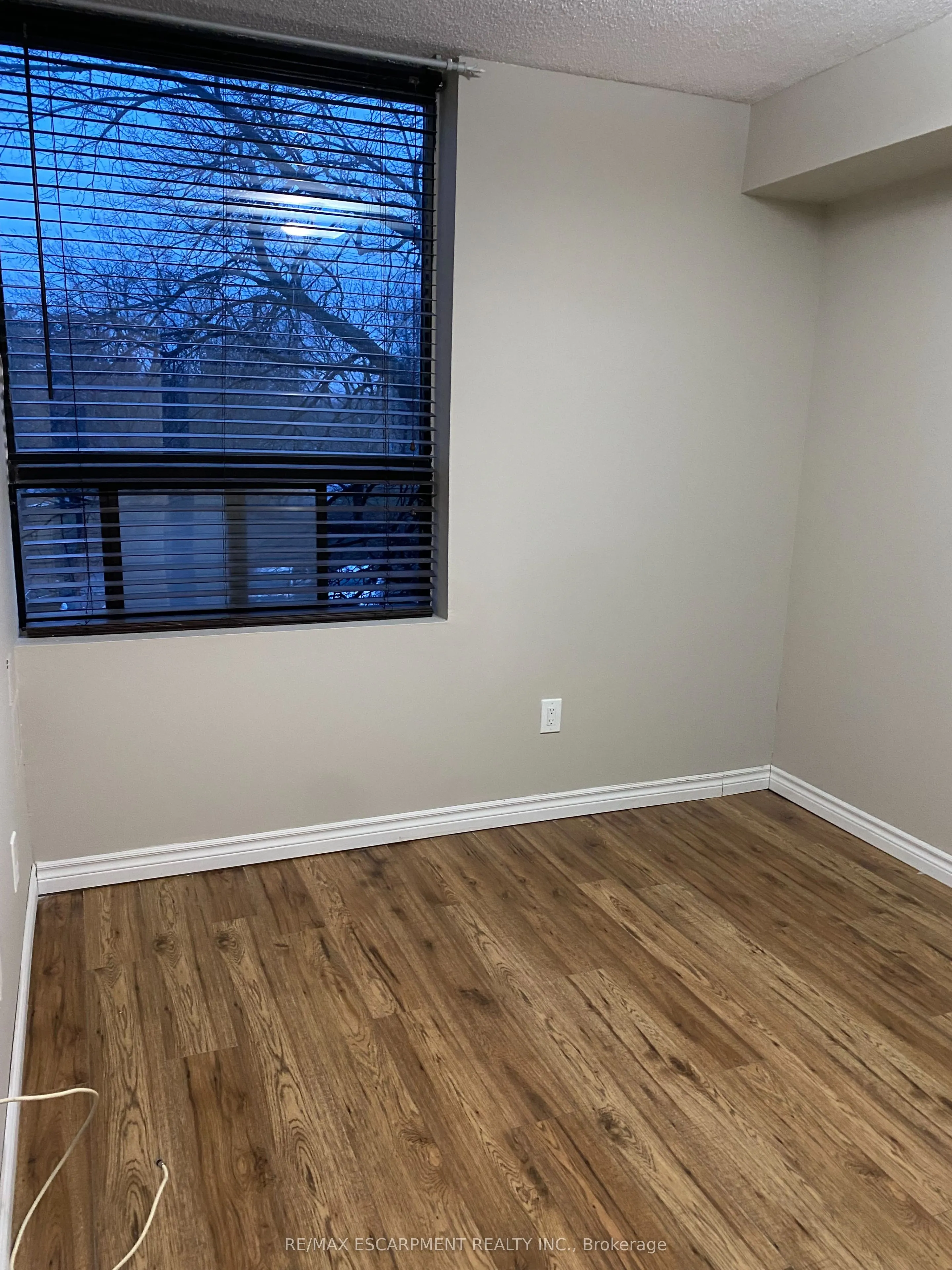 50 Mississauga Valley Boulevard, #120