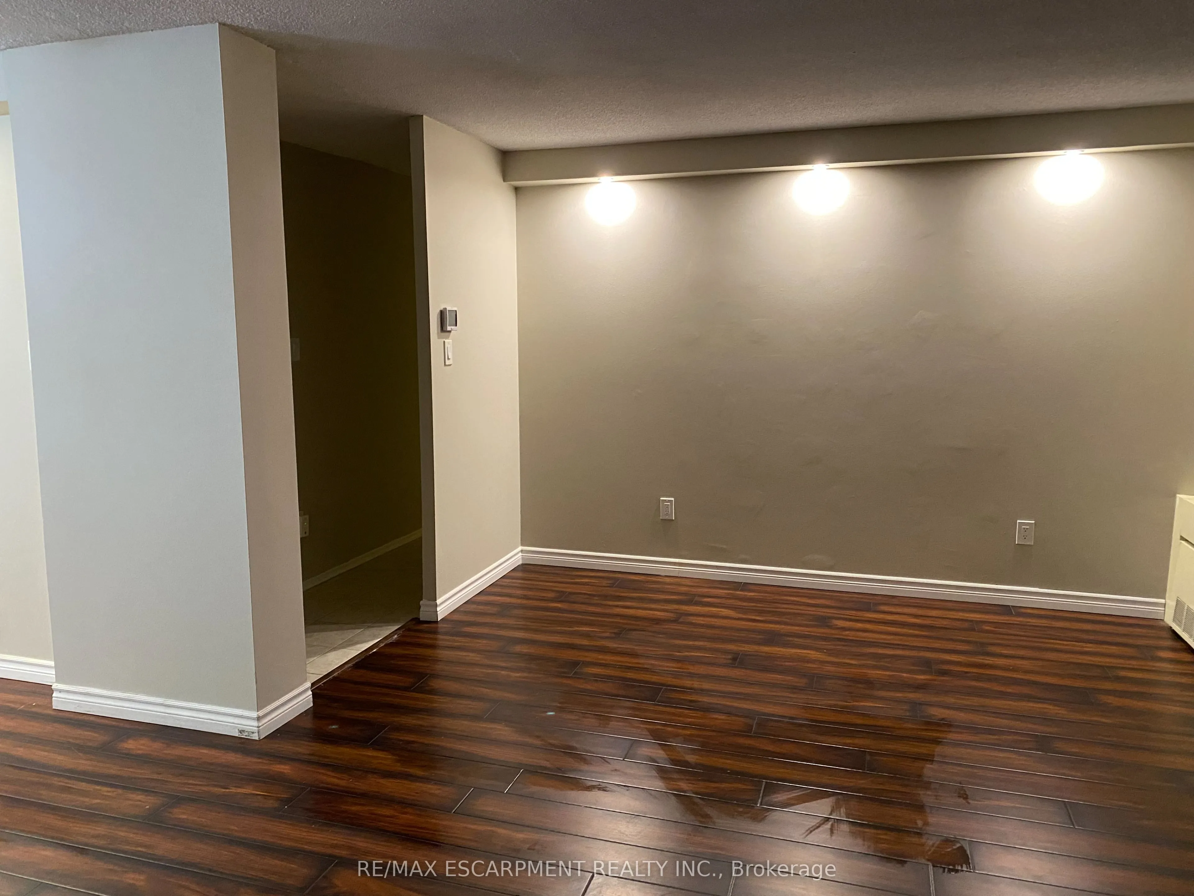 50 Mississauga Valley Boulevard, #120