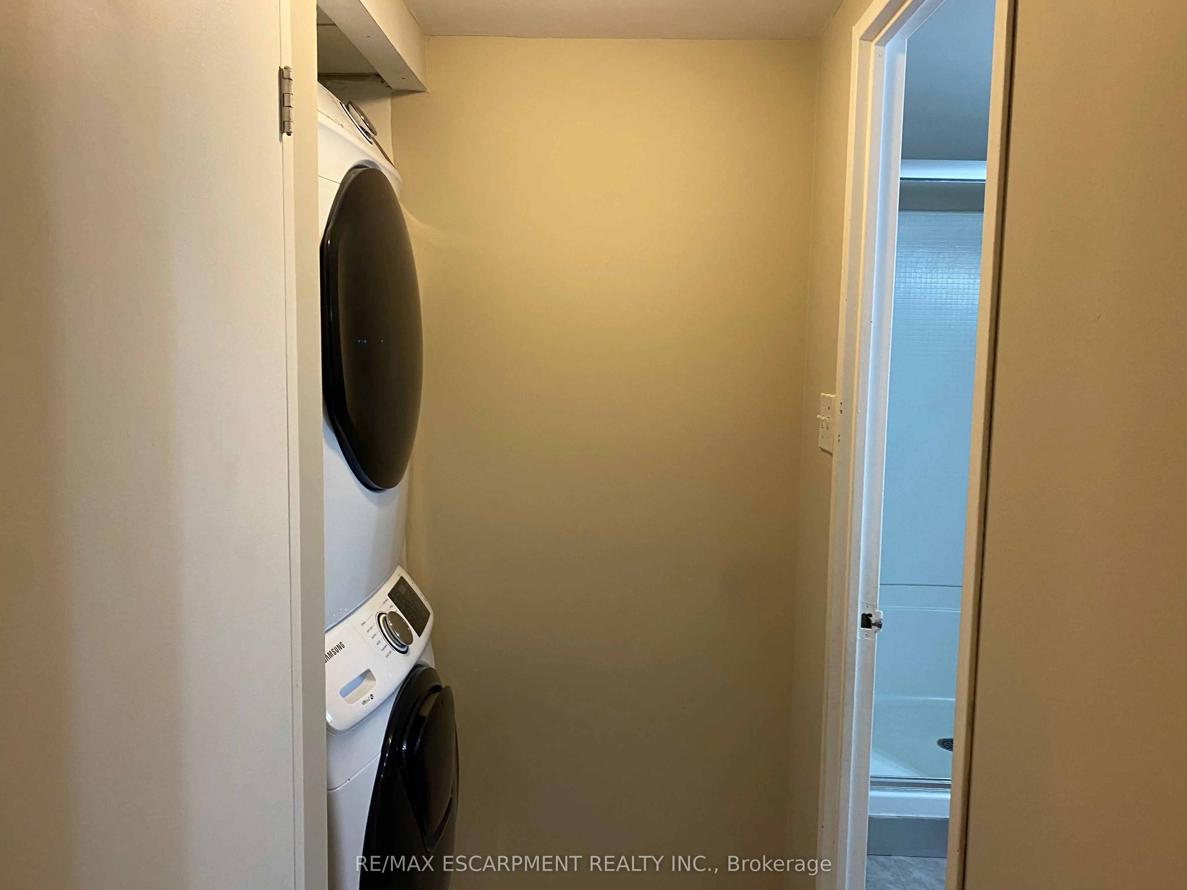 50 Mississauga Valley Boulevard, #120