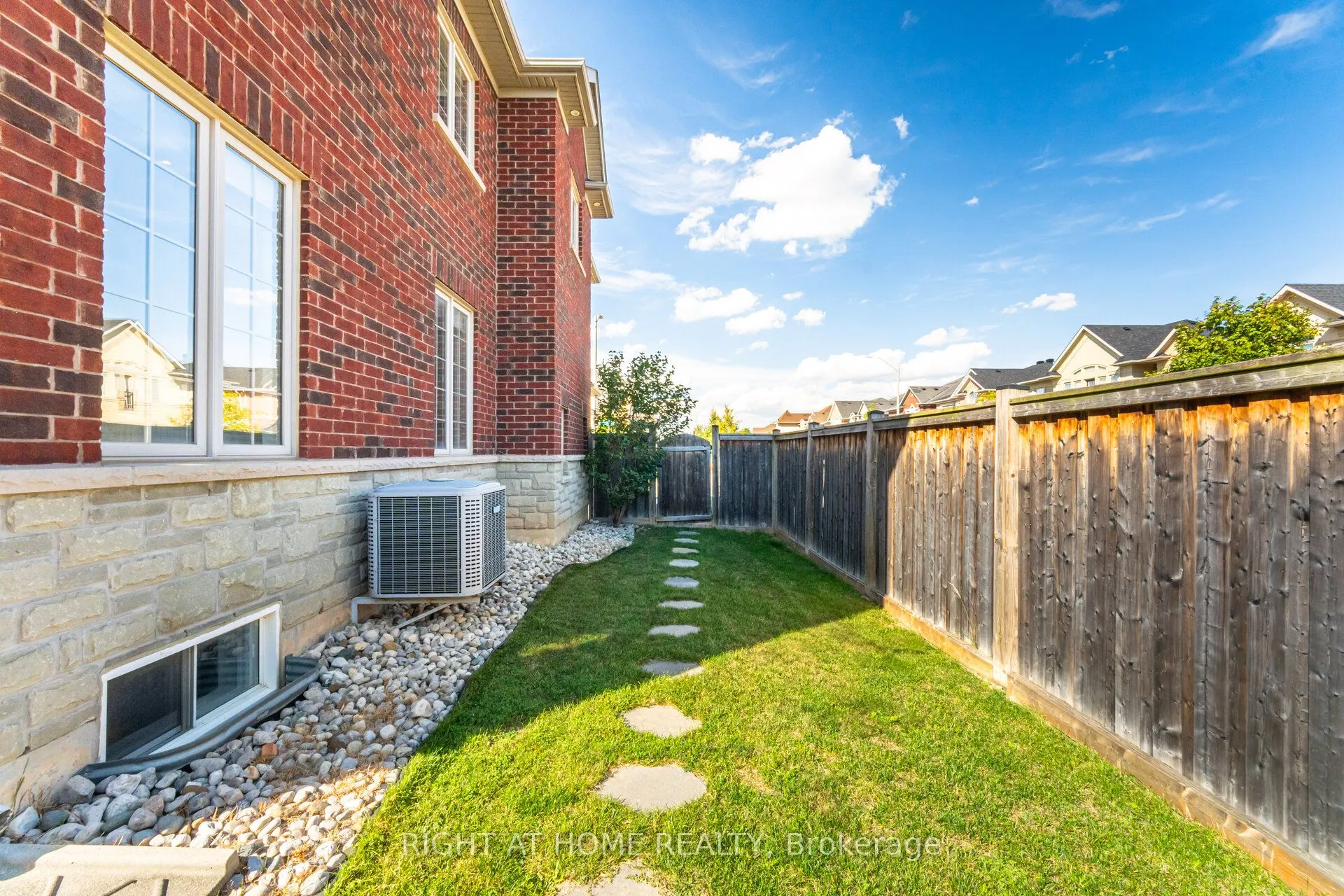 3302 Granite Gate