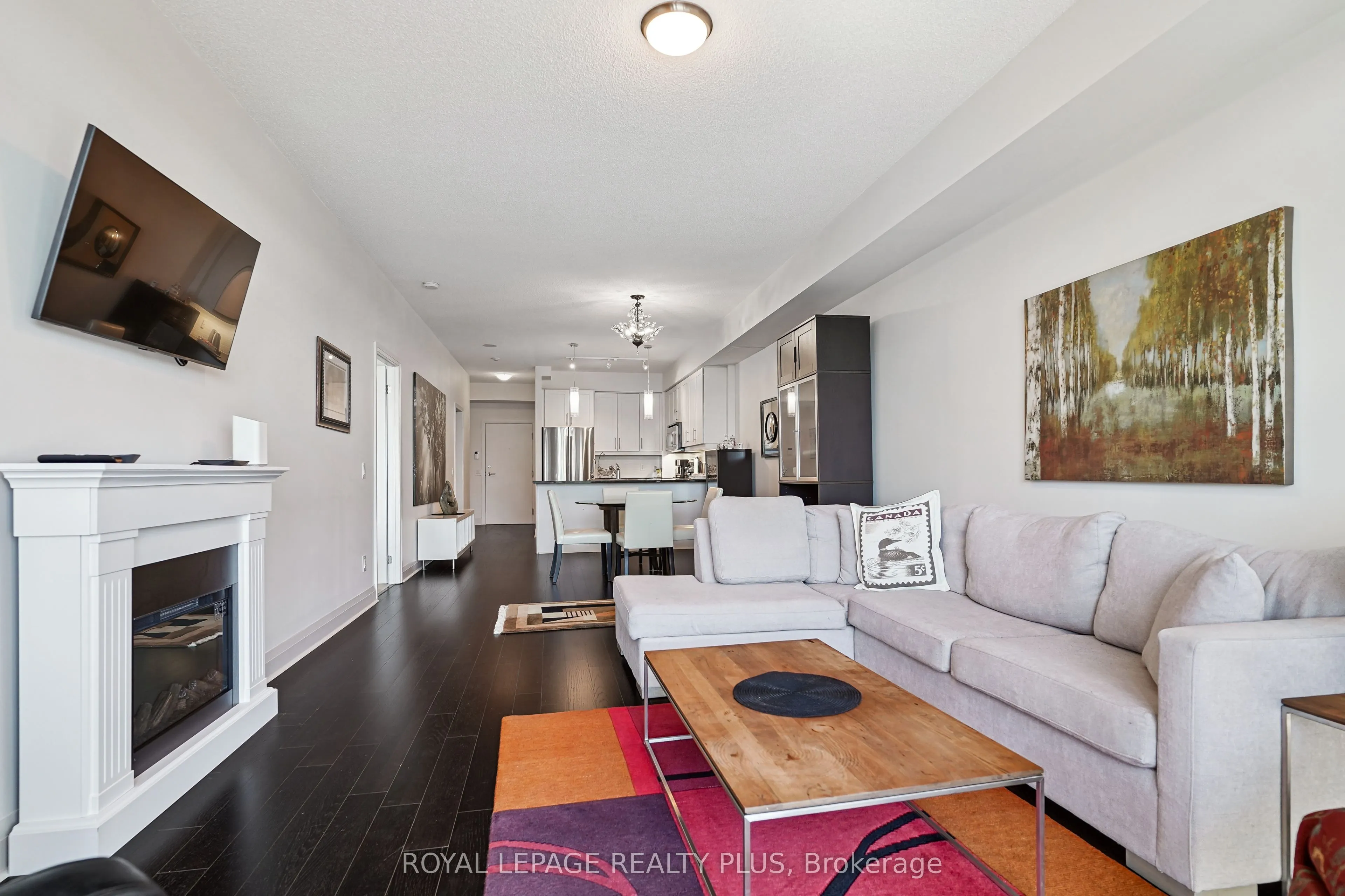 1 Hurontario Street, #403