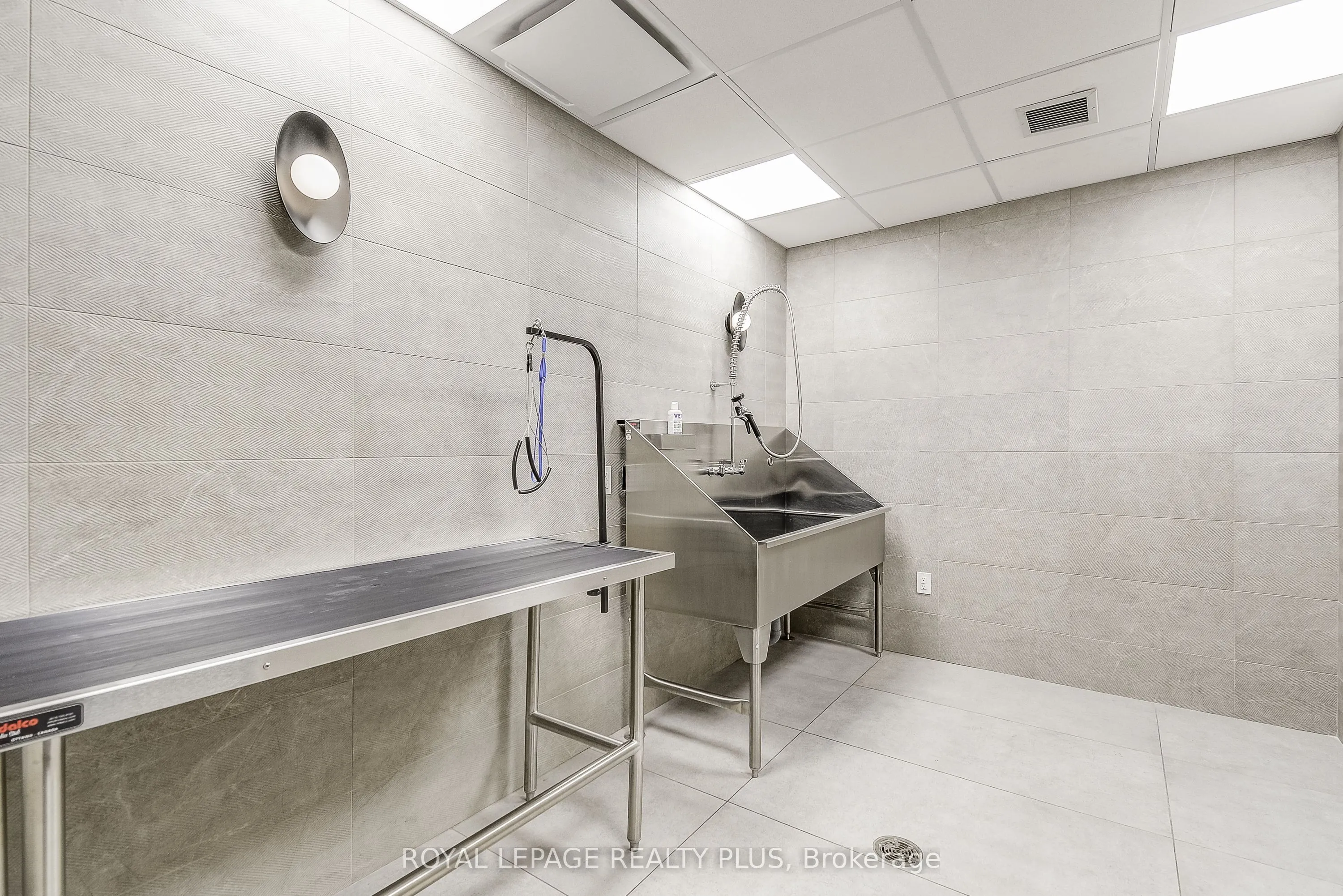 3220 William Coltson Avenue, #2202