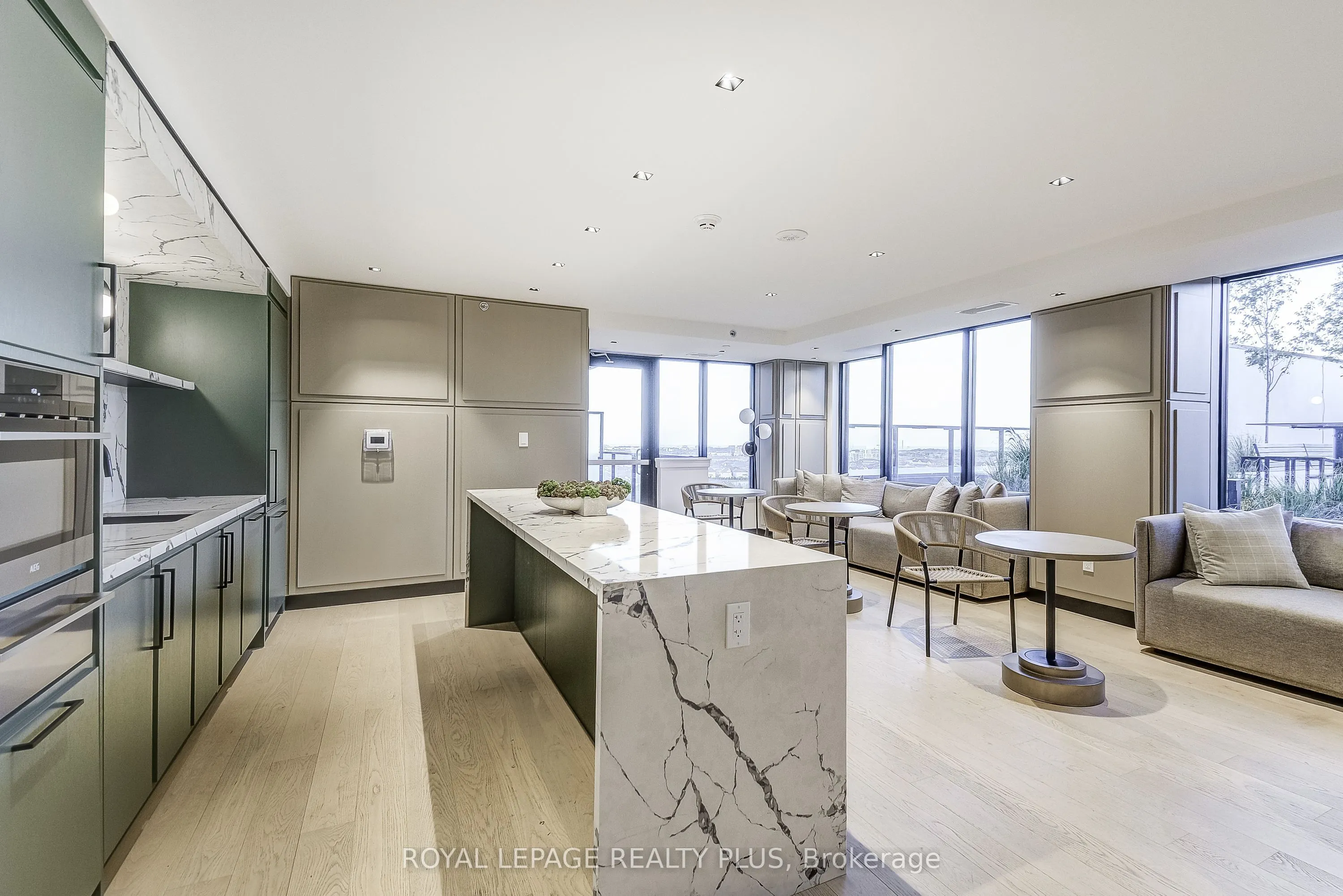 3220 William Coltson Avenue, #2202