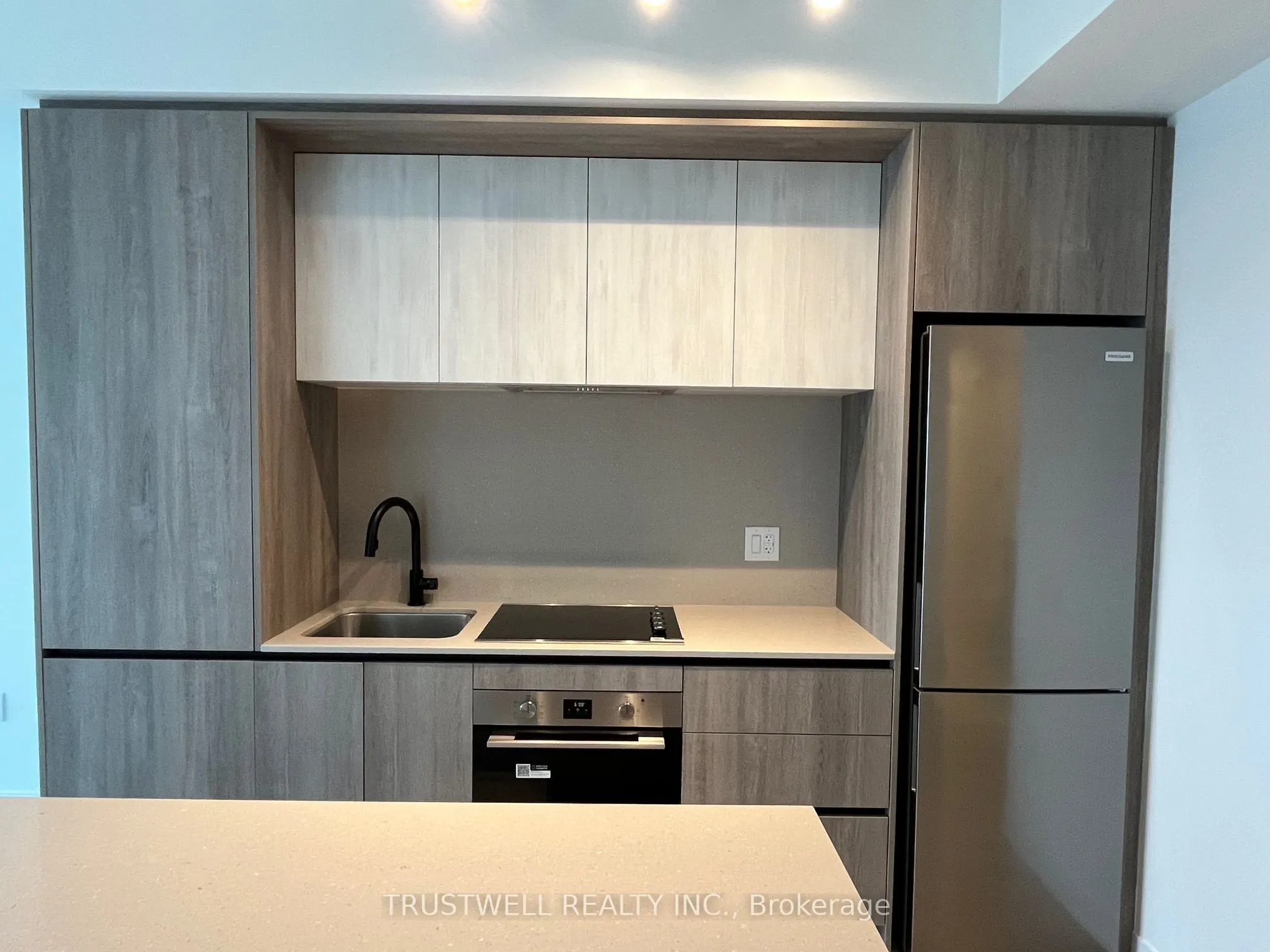 2495 Eglinton Avenue W, #1605