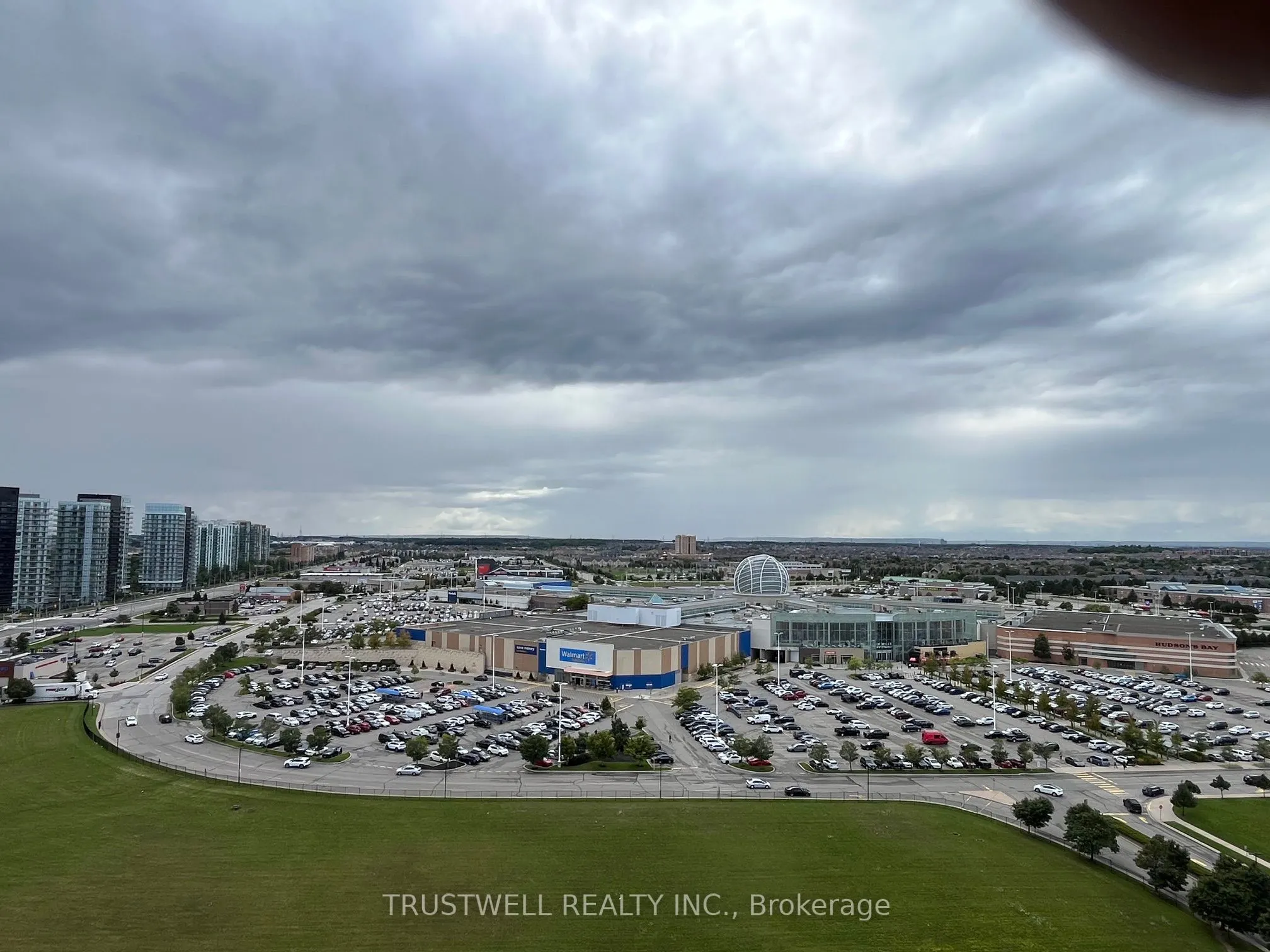 2495 Eglinton Avenue W, #1605