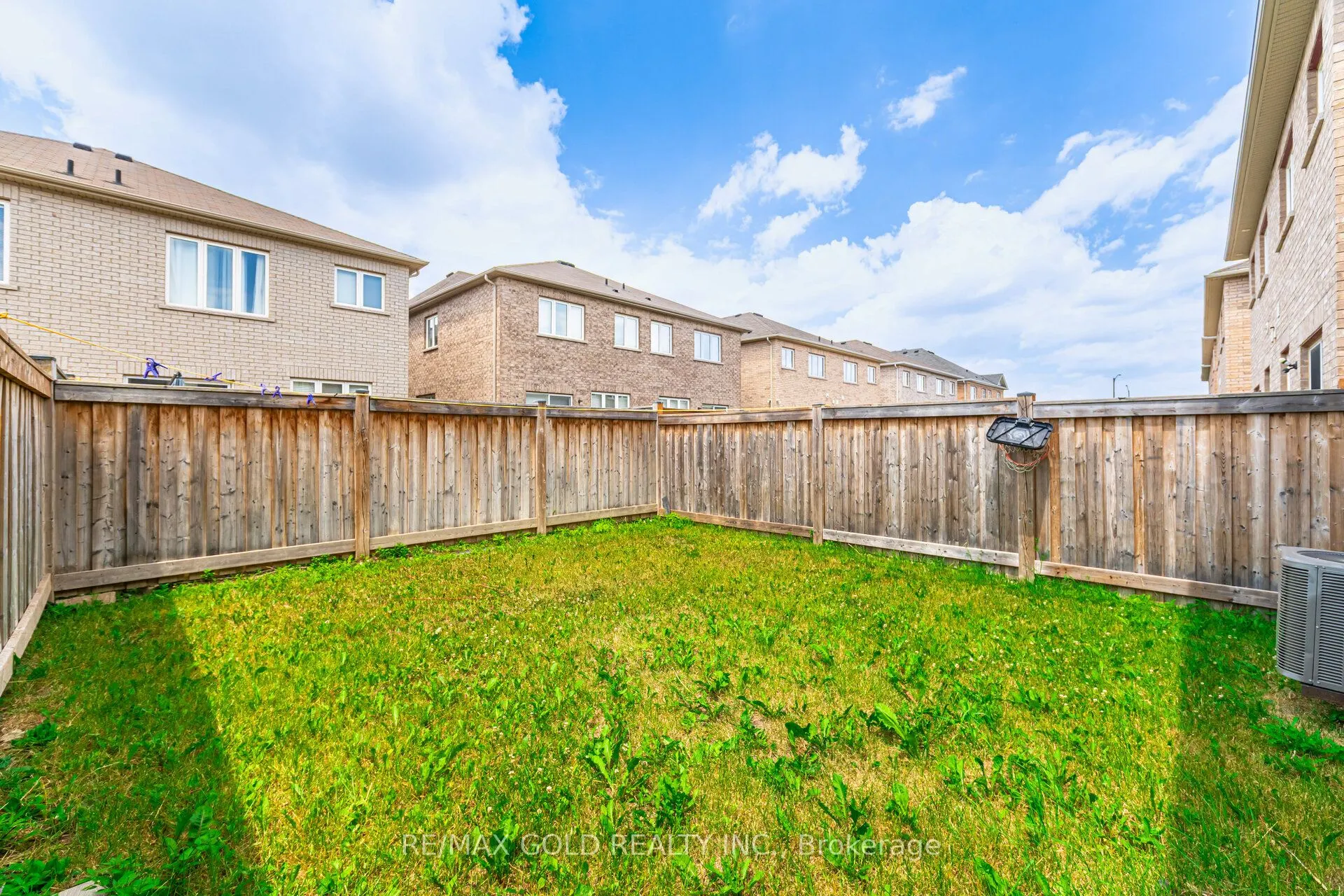 67 Yardley Crescent