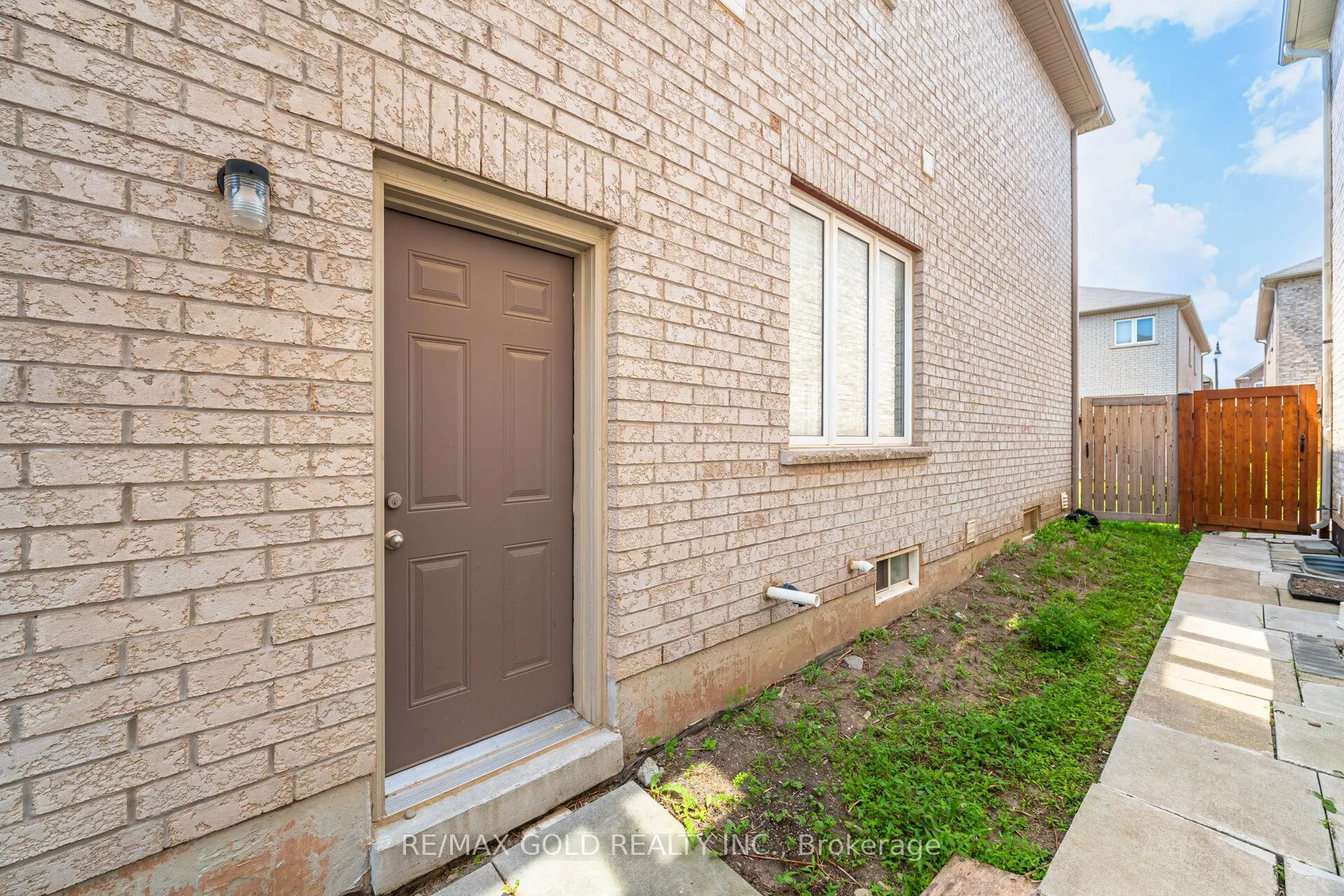 67 Yardley Crescent