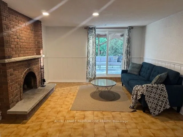 14 Bramhall Court