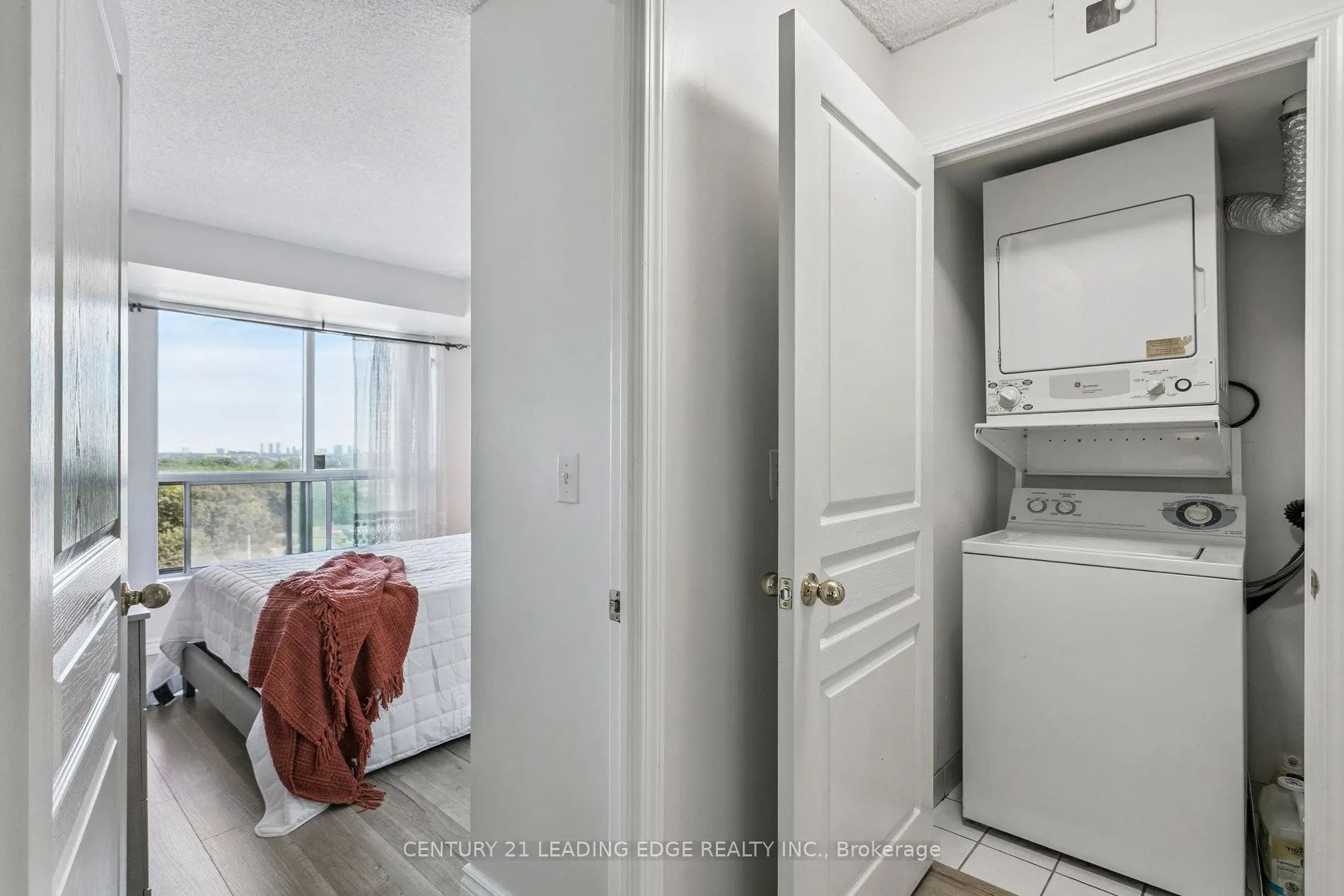 2545 Erin Centre Boulevard, #1111