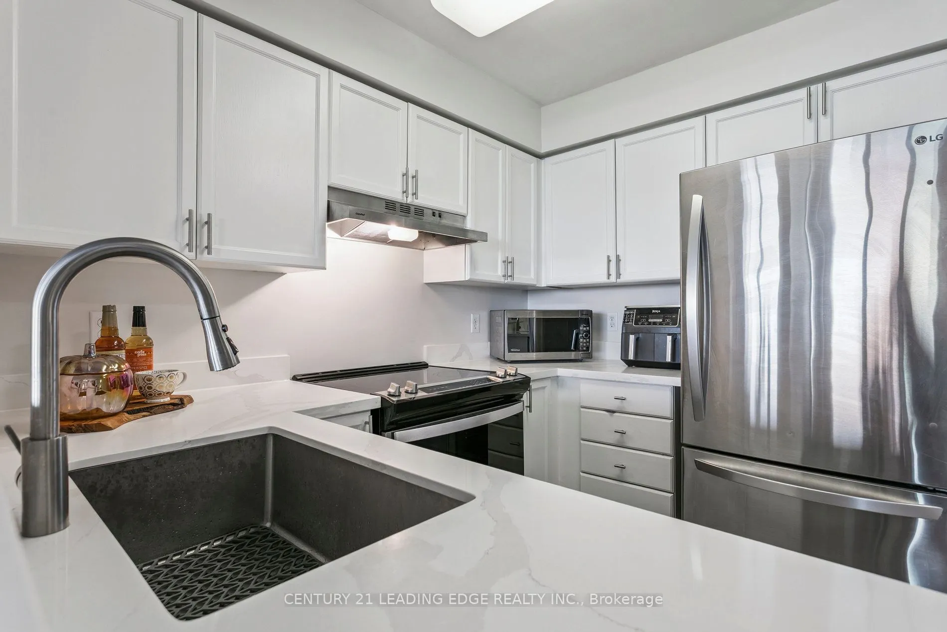 2545 Erin Centre Boulevard, #1111