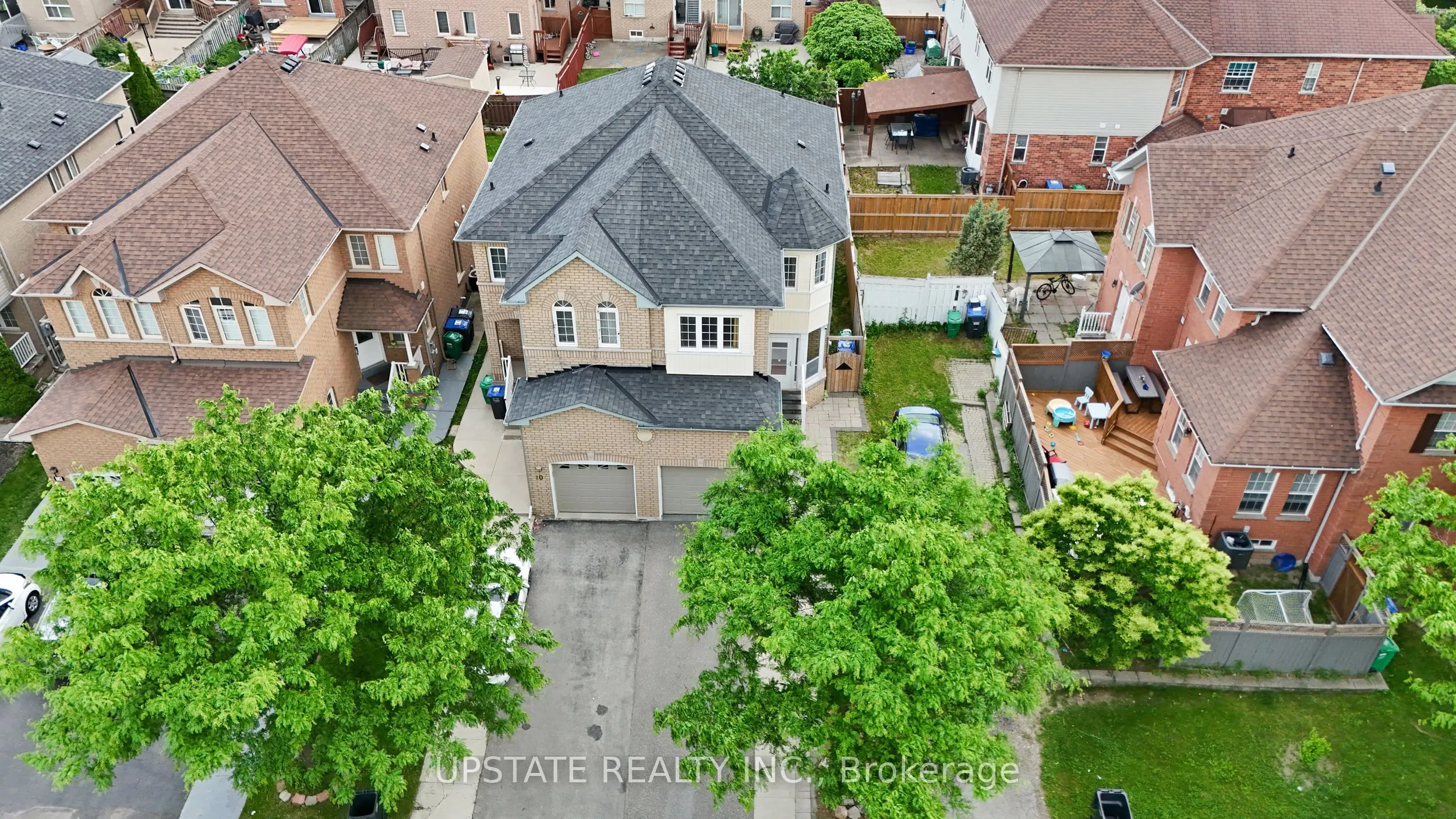 8 Coachwhip Road
