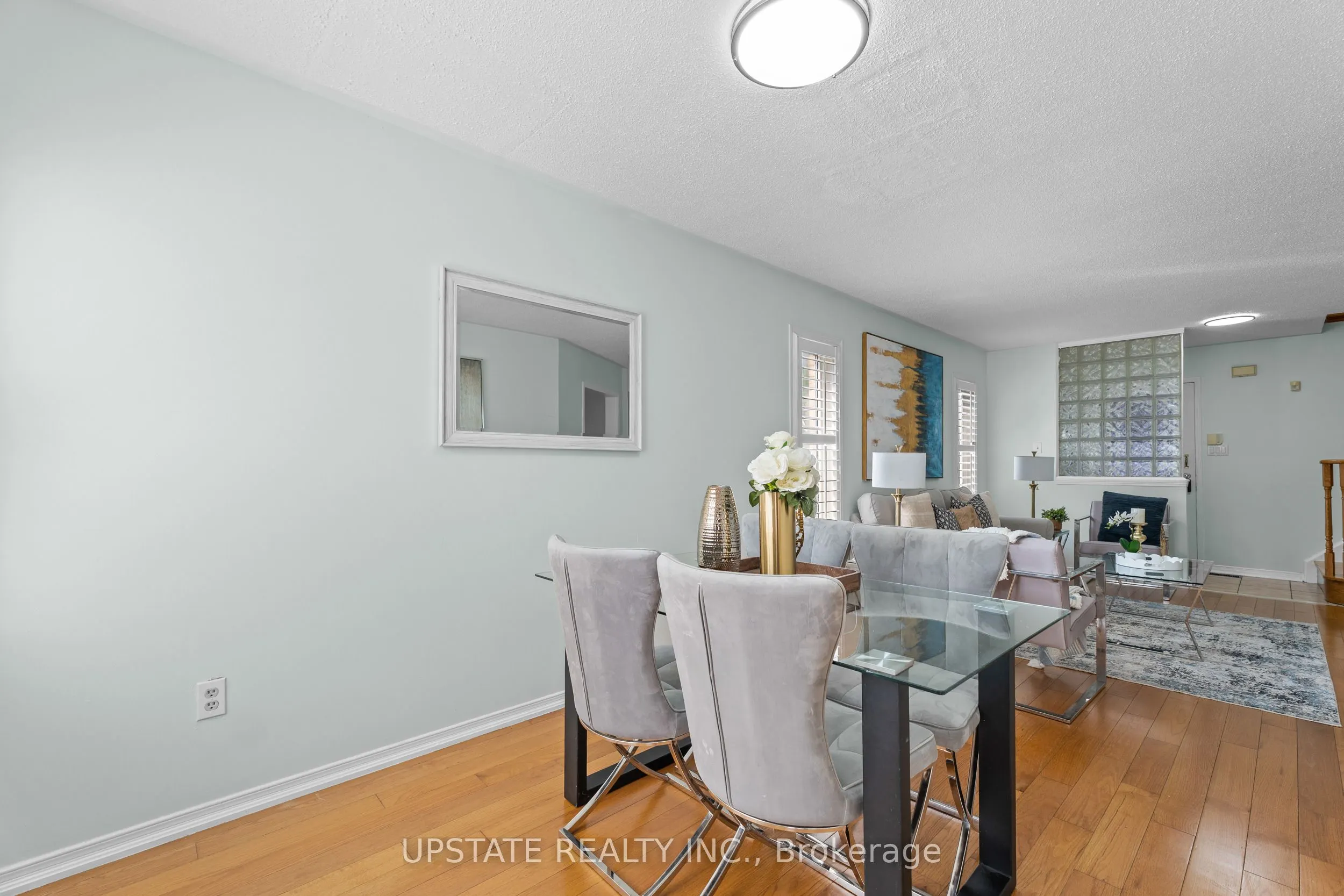 8 Coachwhip Road