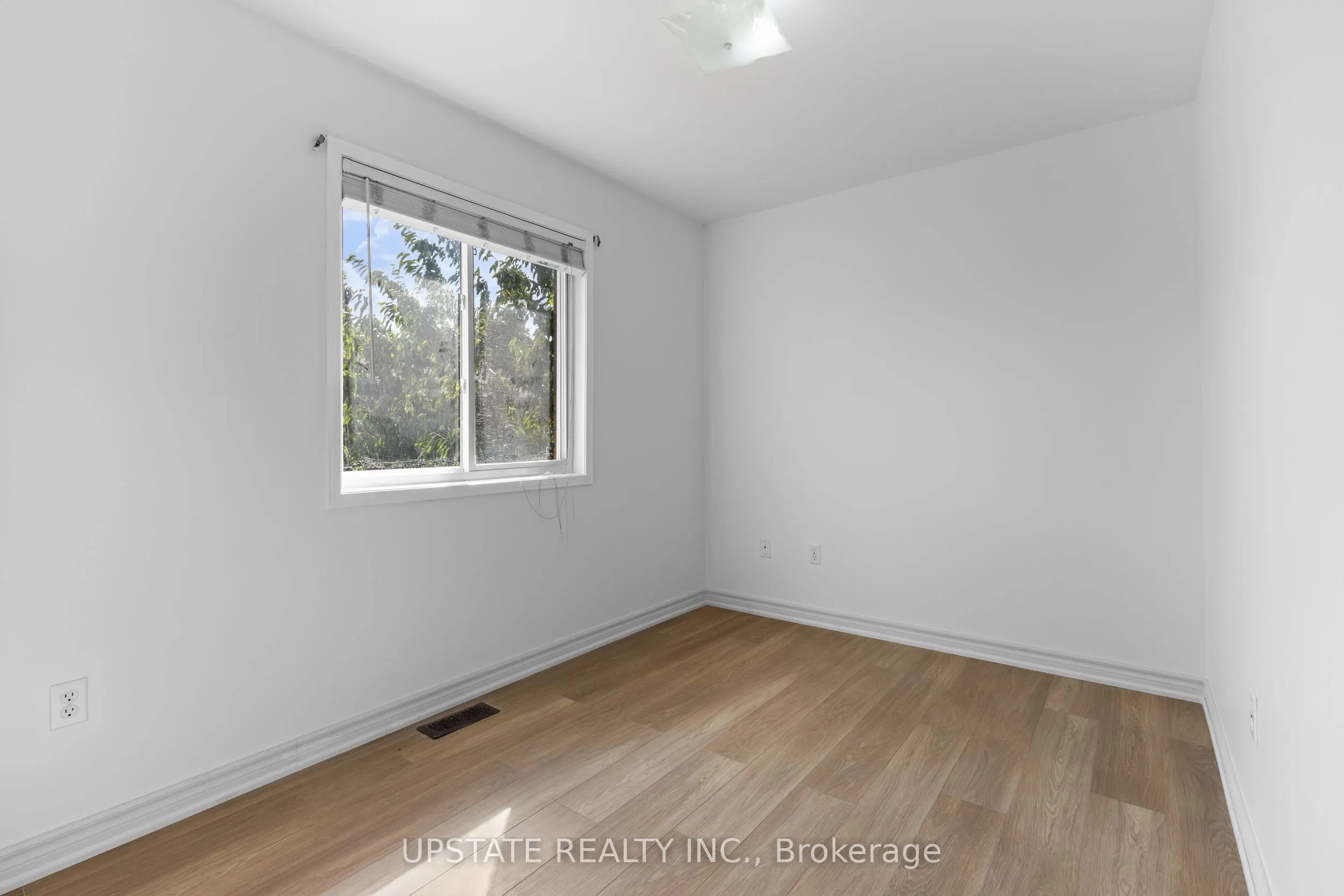 49 Sand Cherry Crescent
