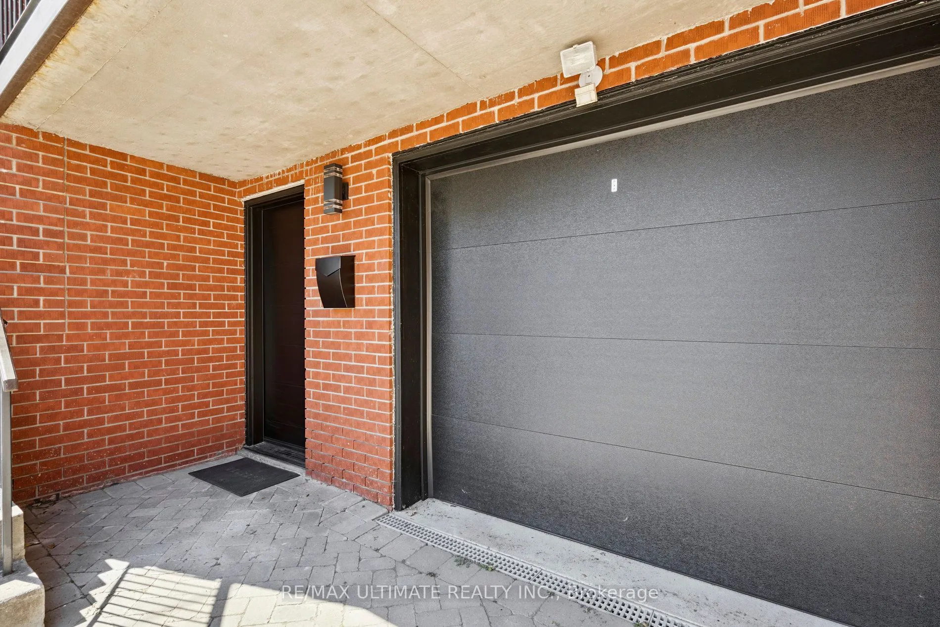 14 SYNDICATE Avenue