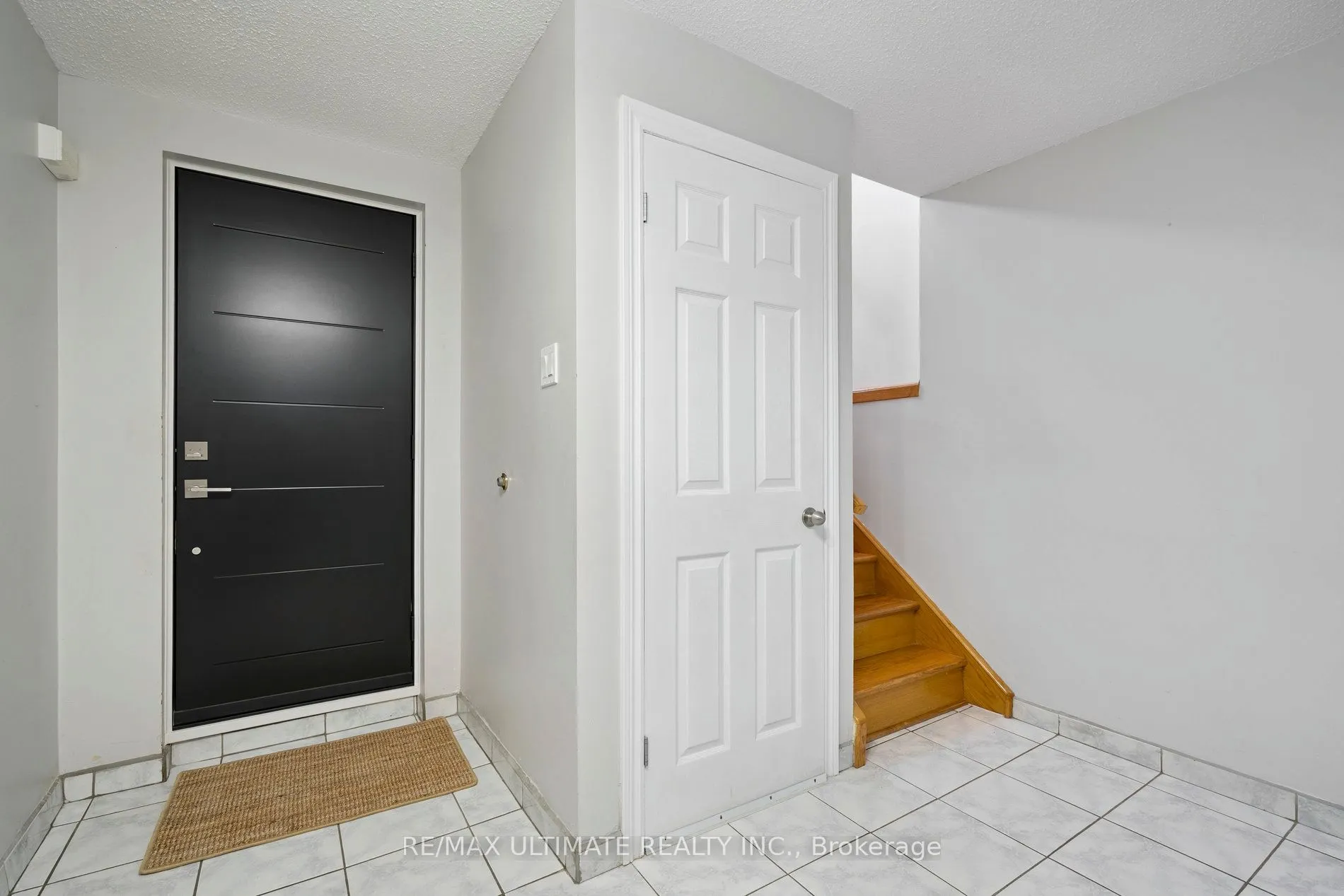 14 SYNDICATE Avenue
