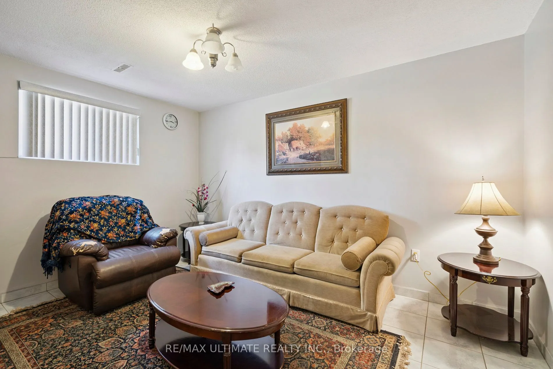 14 SYNDICATE Avenue