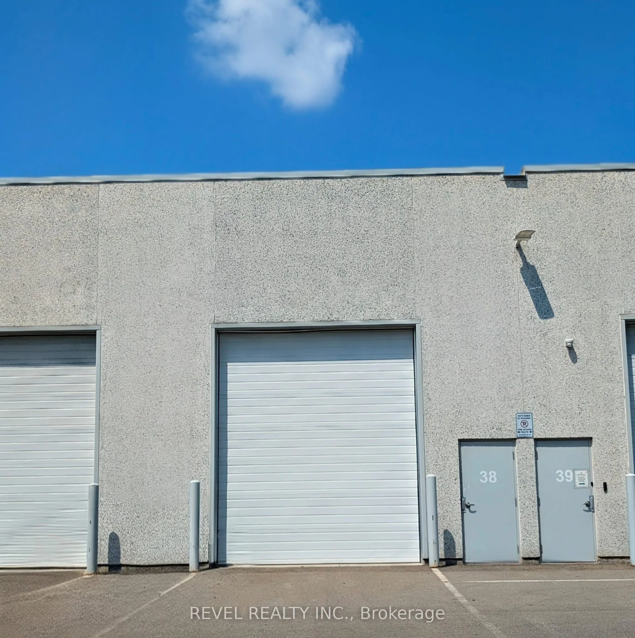 56 Steeles Avenue E, #38
