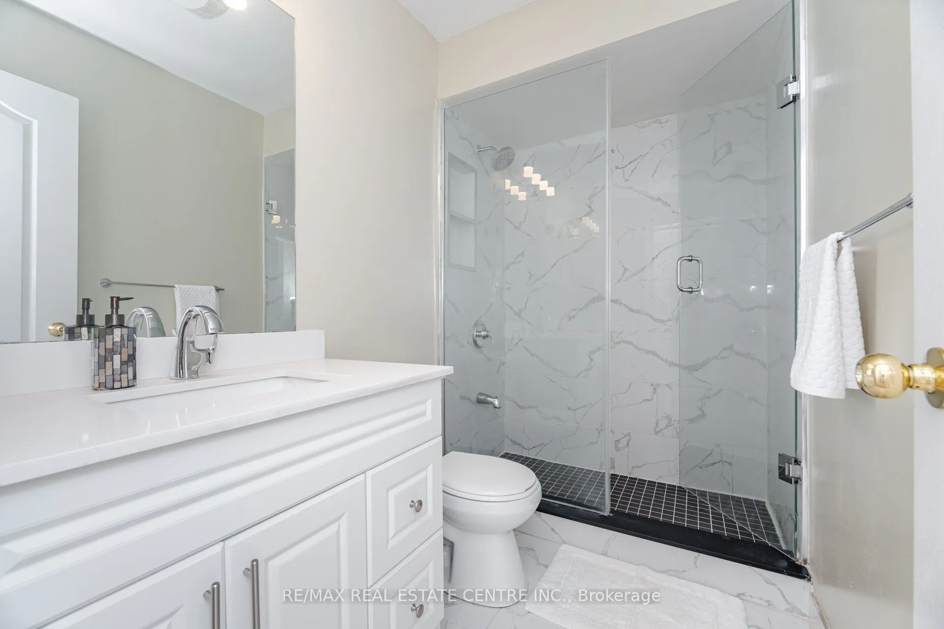 2931 Gardenview Crescent