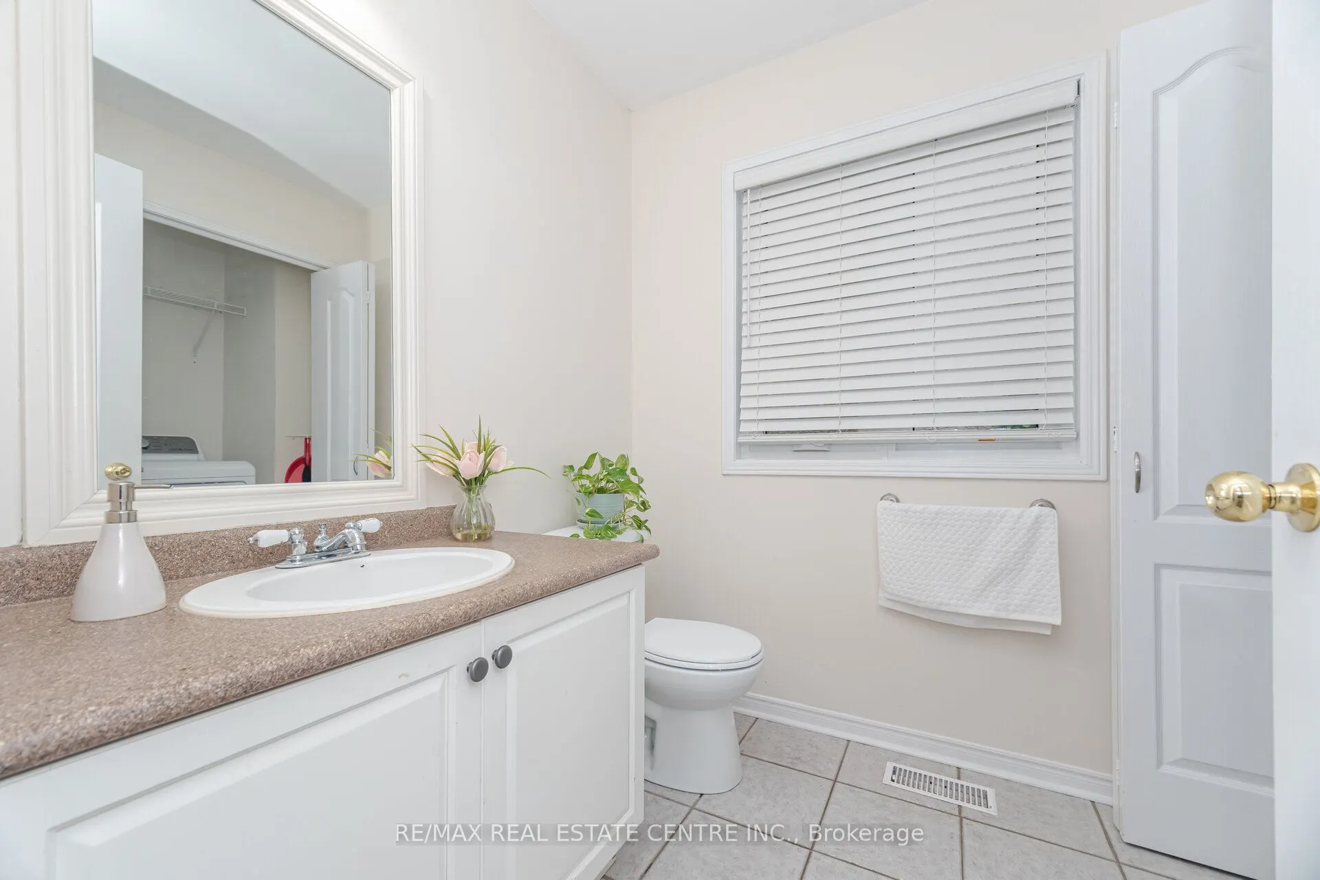 2931 Gardenview Crescent