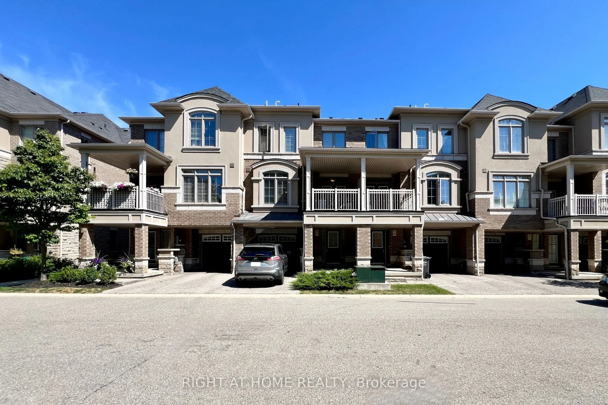 2435 Greenwich Drive, #29