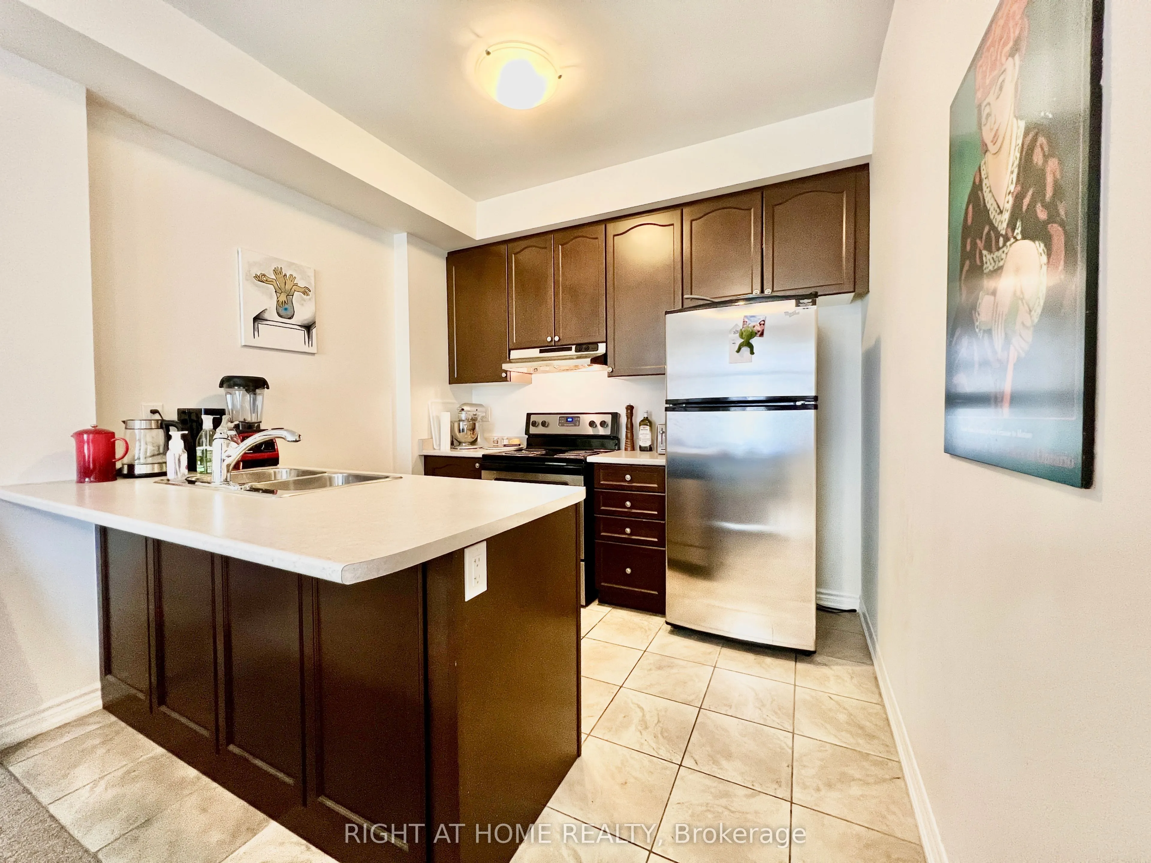 2435 Greenwich Drive, #29