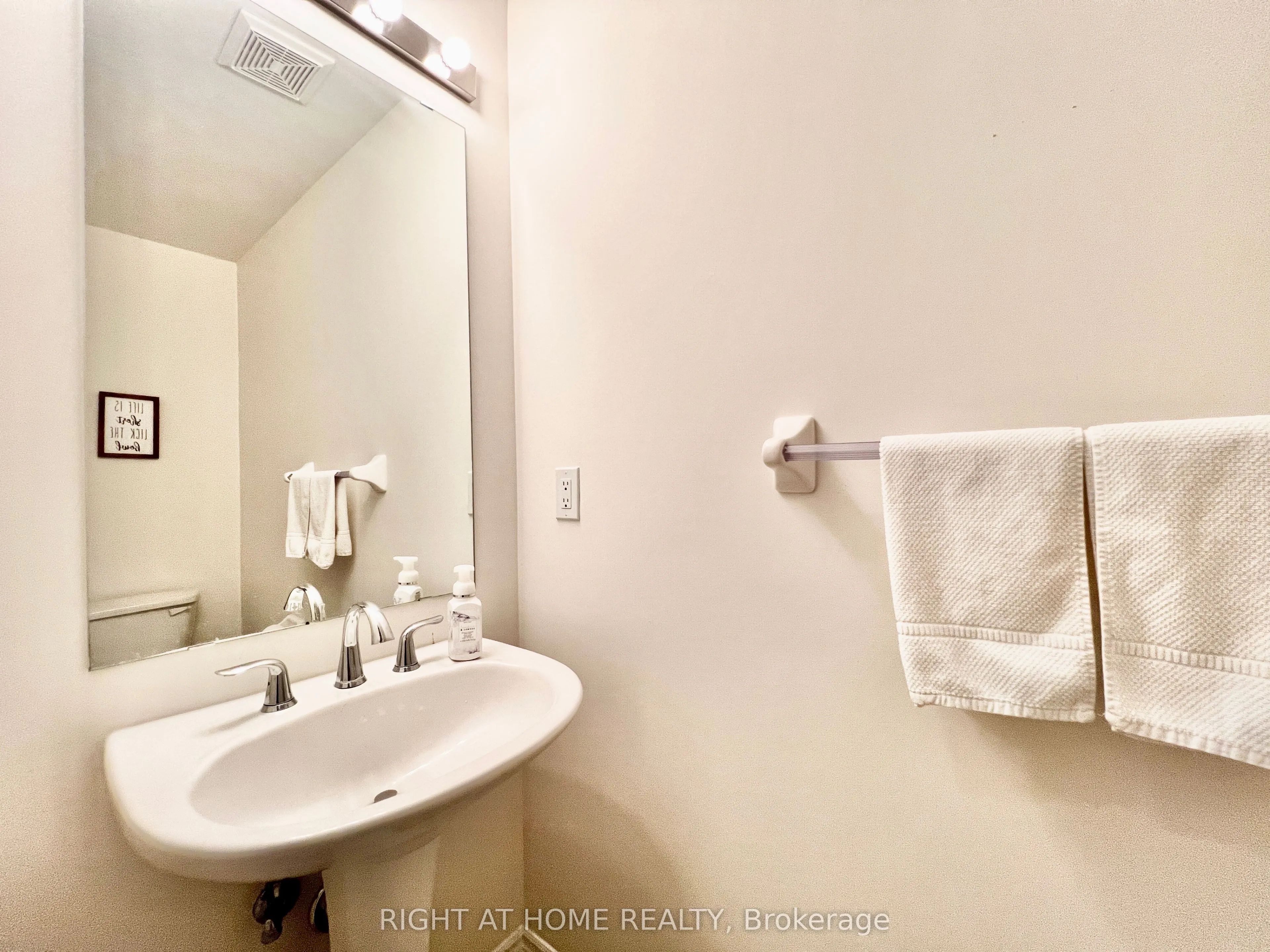2435 Greenwich Drive, #29