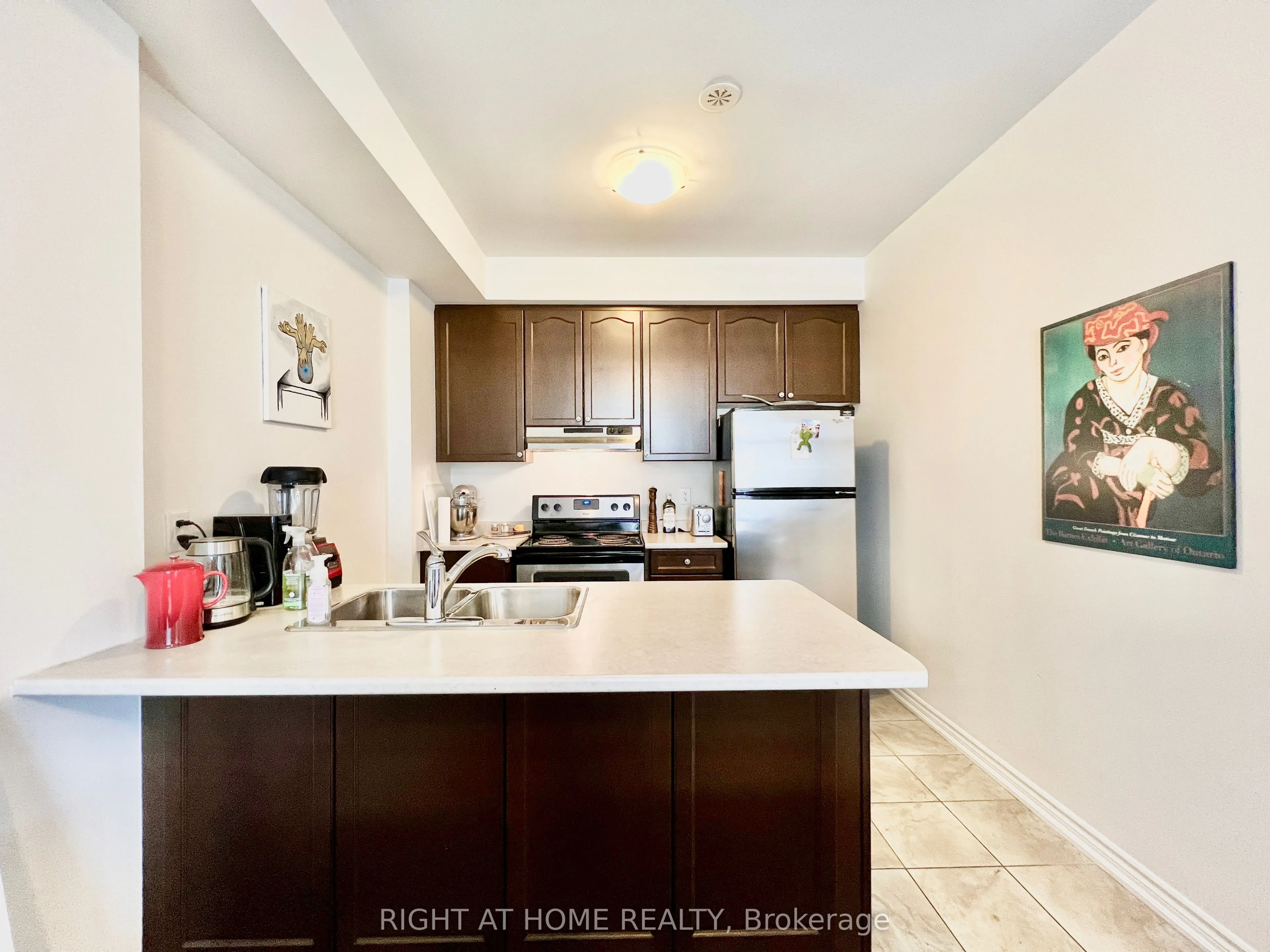 2435 Greenwich Drive, #29