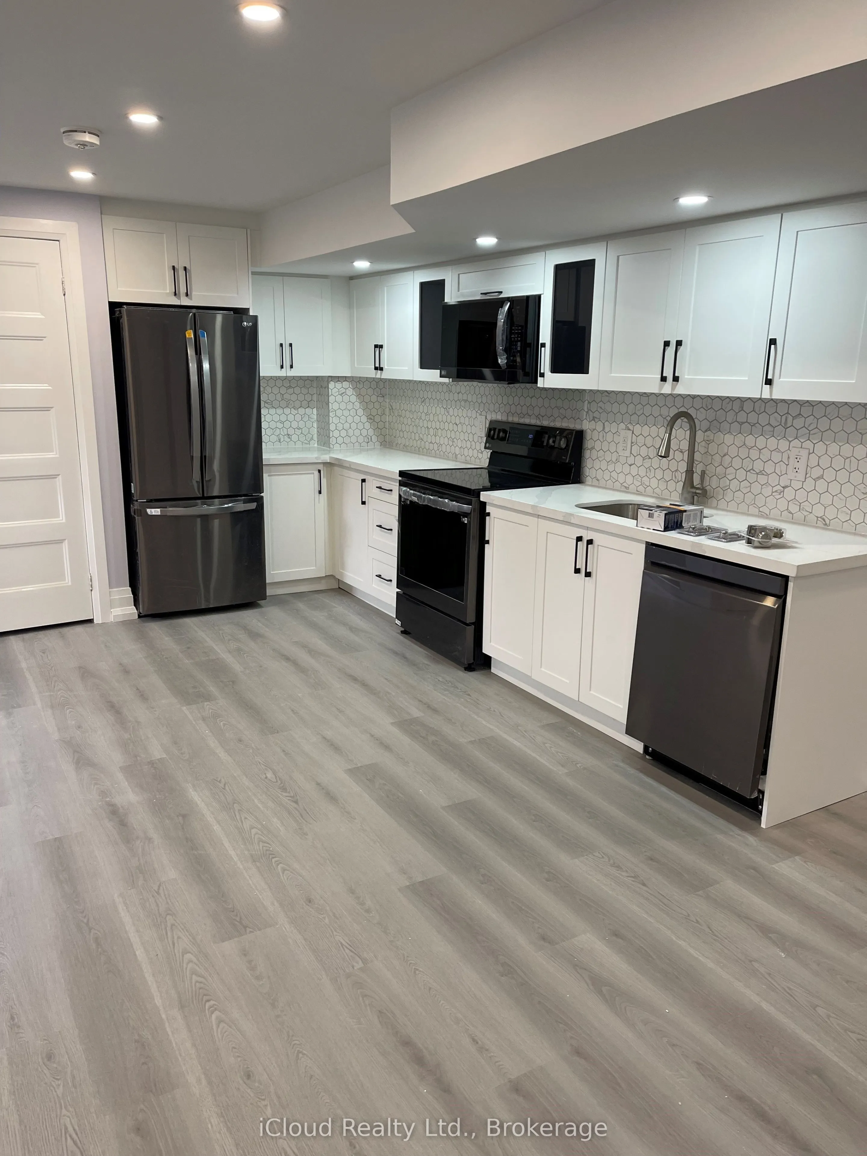 577 Wetlaufer Terrace, #Basement