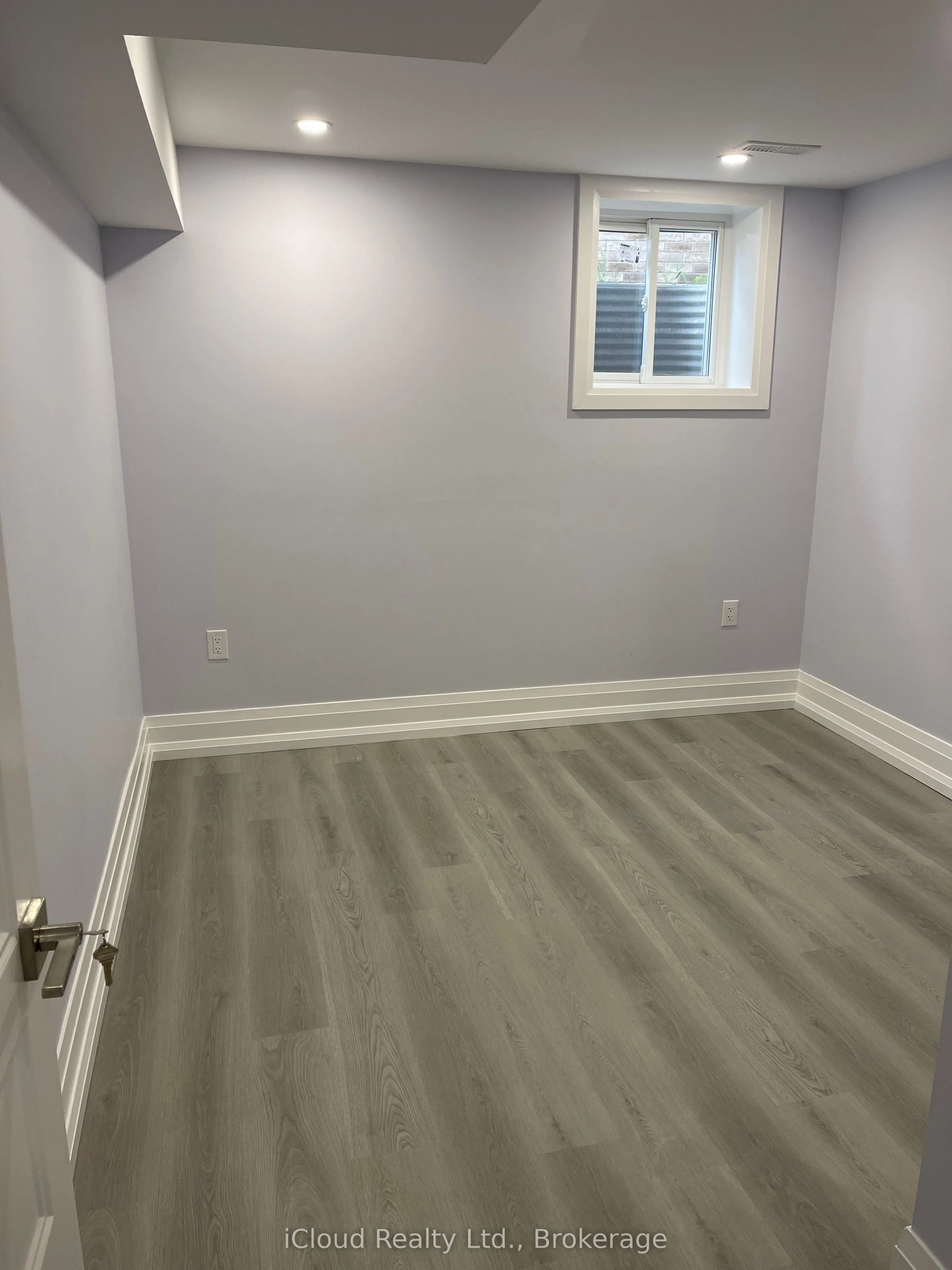 577 Wetlaufer Terrace, #Basement
