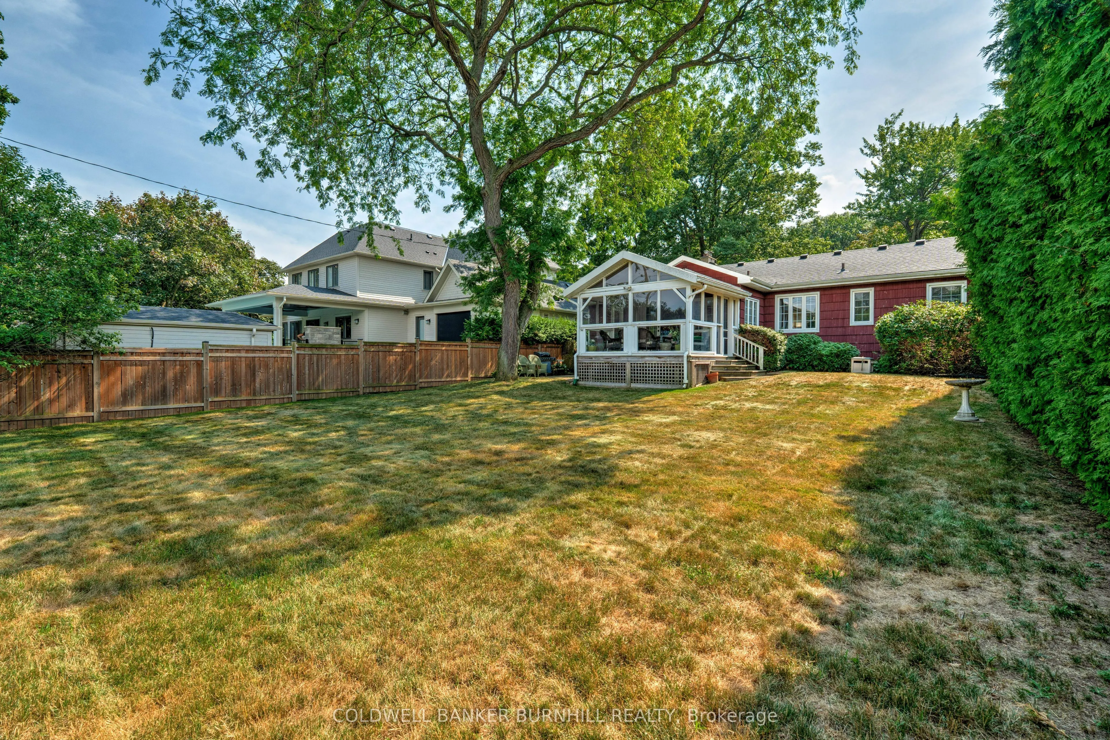 321 WILSON Avenue
