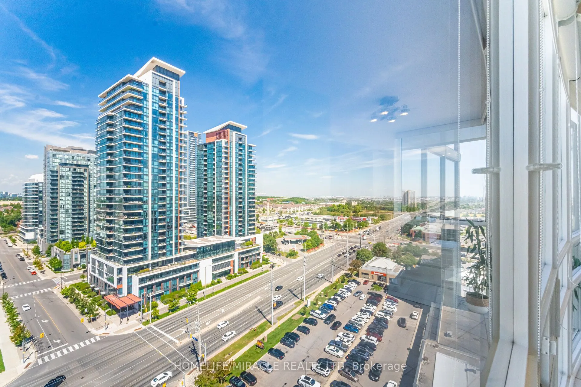 50 eglinton Avenue W, #1701