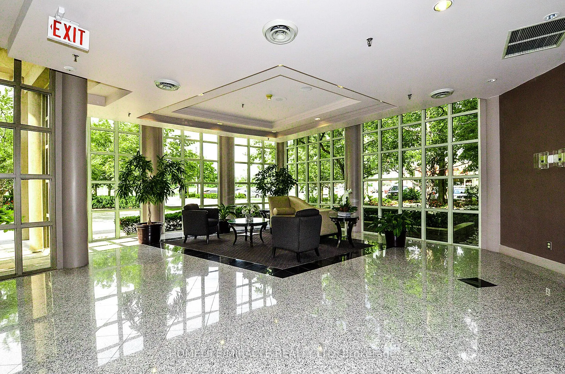 50 eglinton Avenue W, #1701