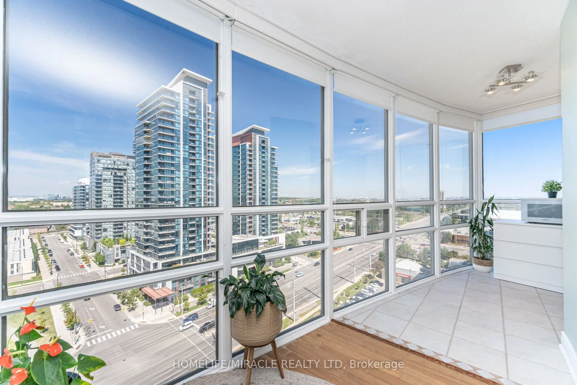 50 eglinton Avenue W, #1701