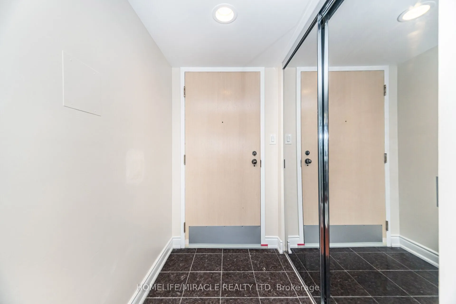50 eglinton Avenue W, #1701