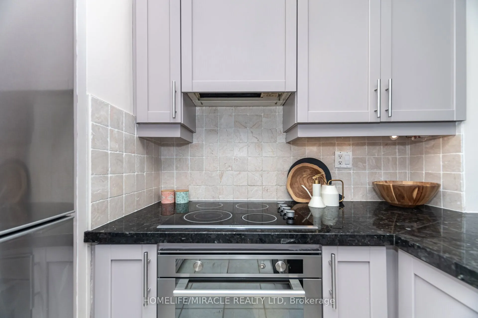 50 eglinton Avenue W, #1701
