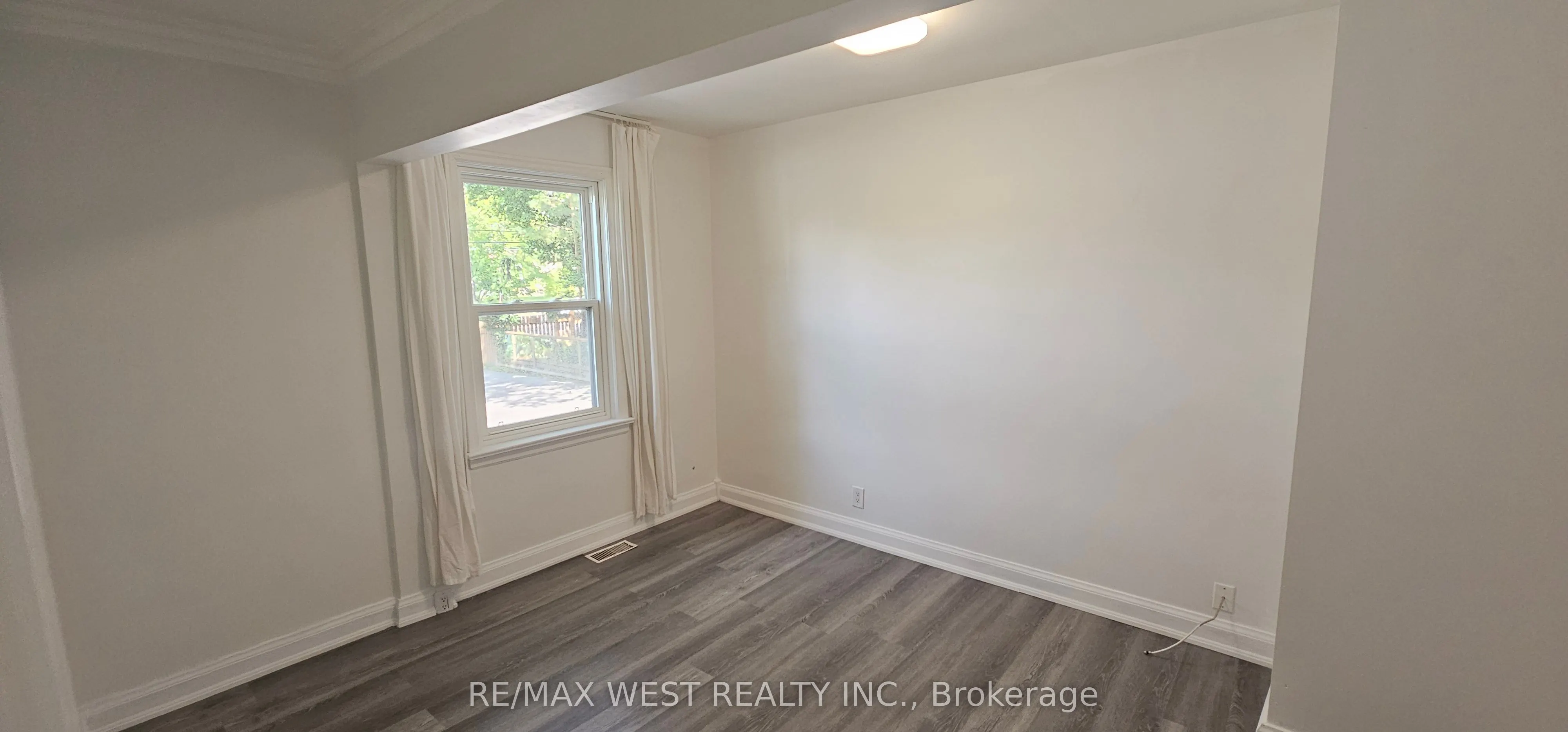 4229 Bloor Street W, #Main