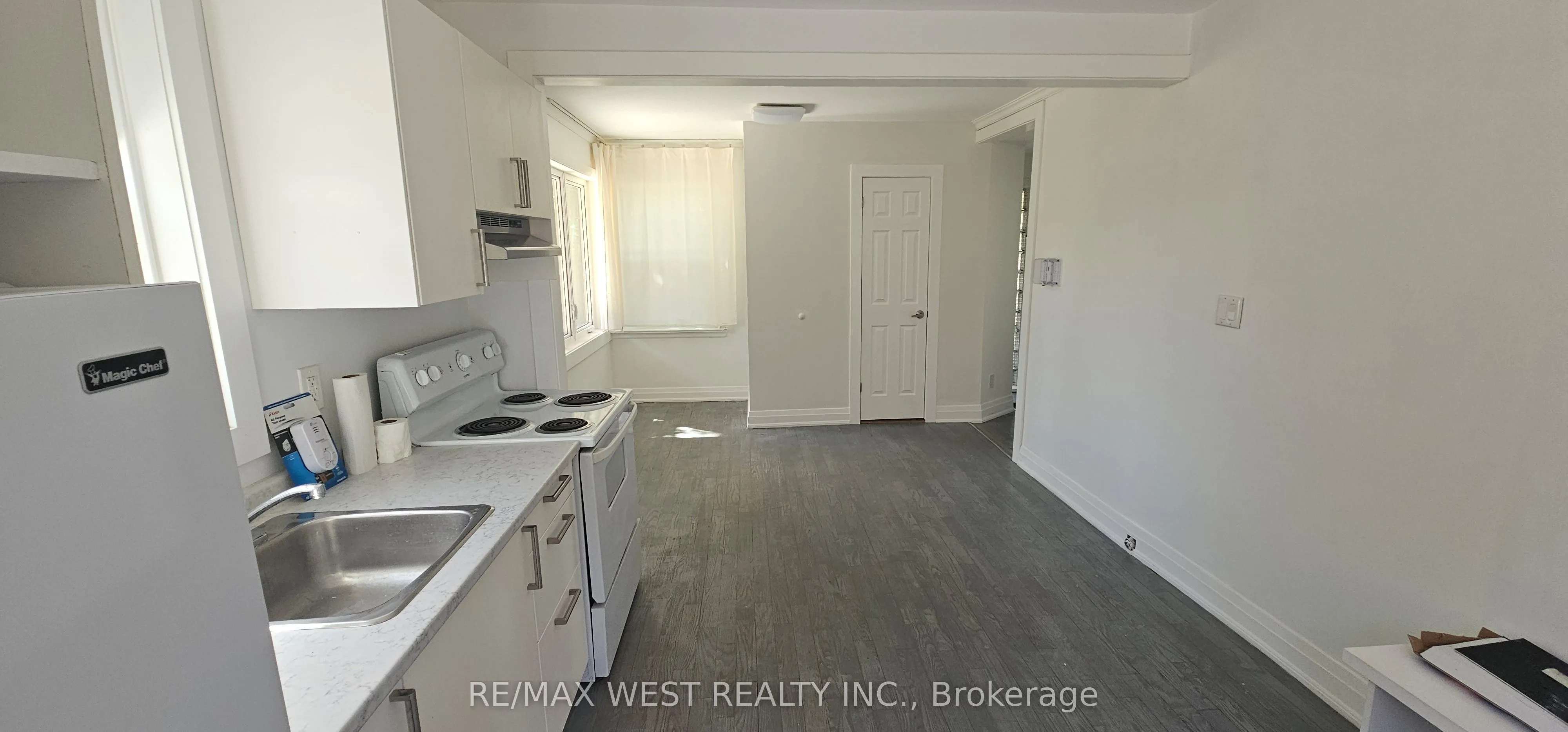 4229 Bloor Street W, #Main