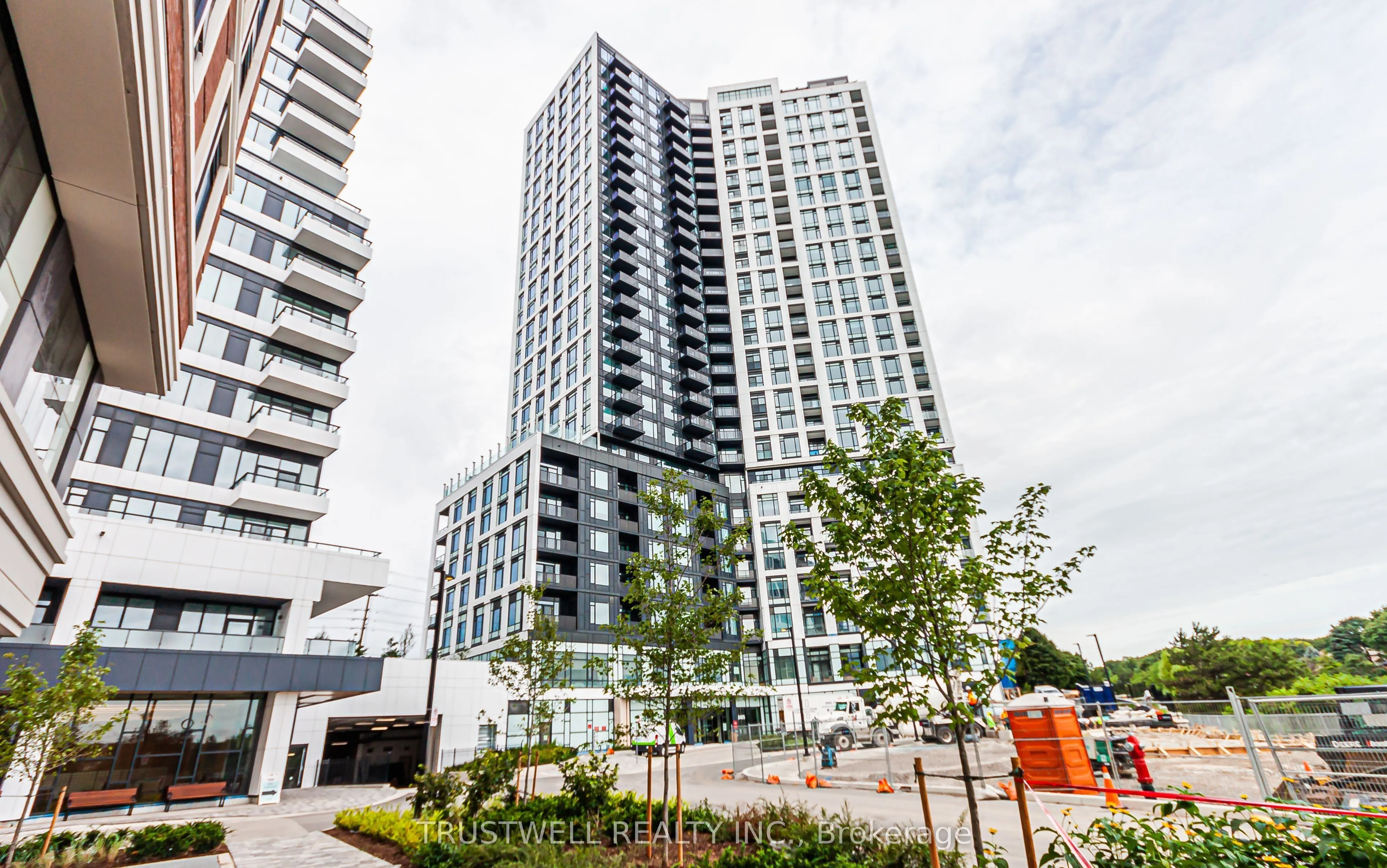 2495 Eglinton Avenue W, #1707