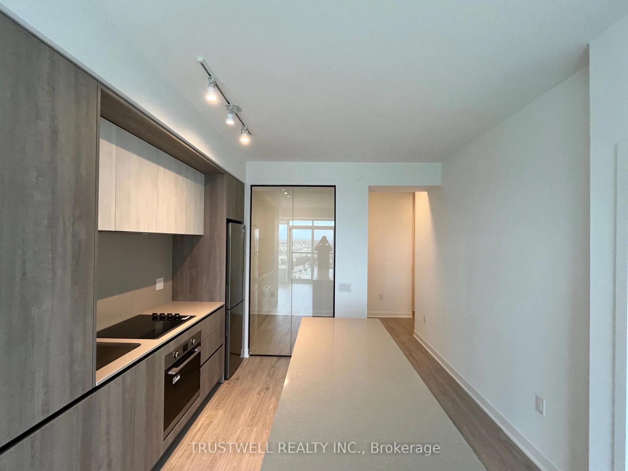 2495 Eglinton Avenue W, #1707