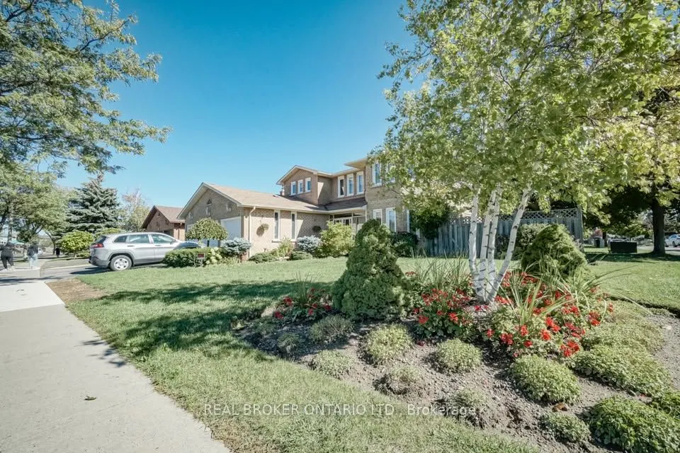 525 Ray Lawson Boulevard, #Lower