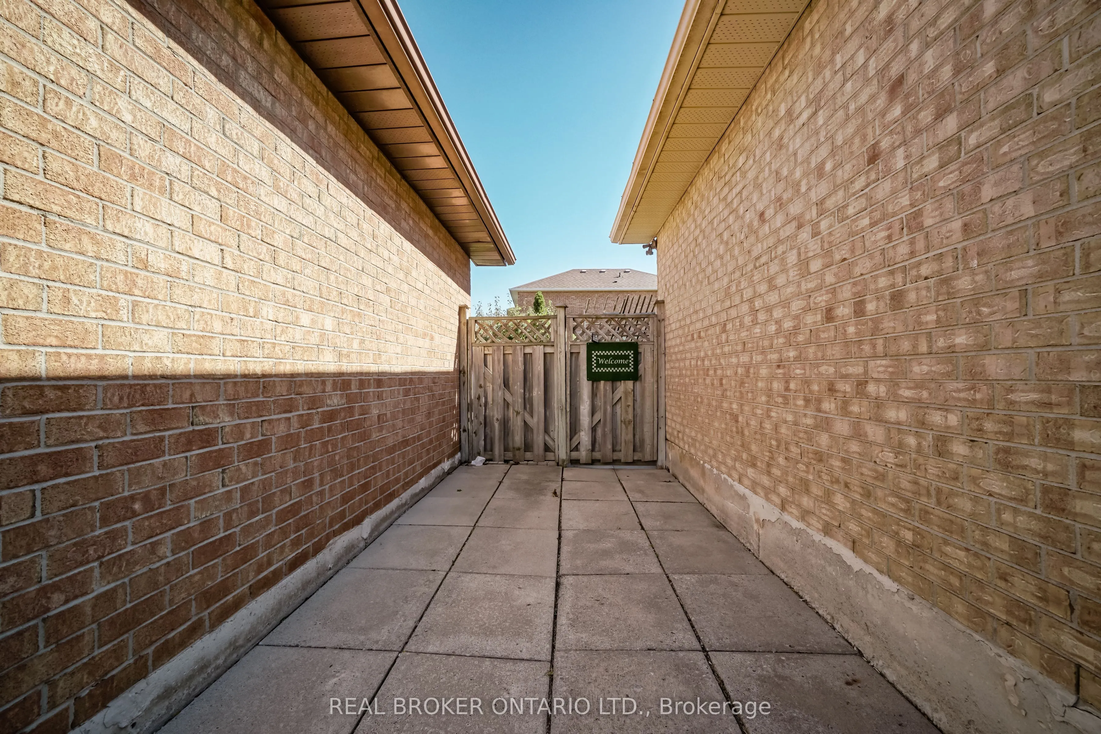 525 Ray Lawson Boulevard, #Lower