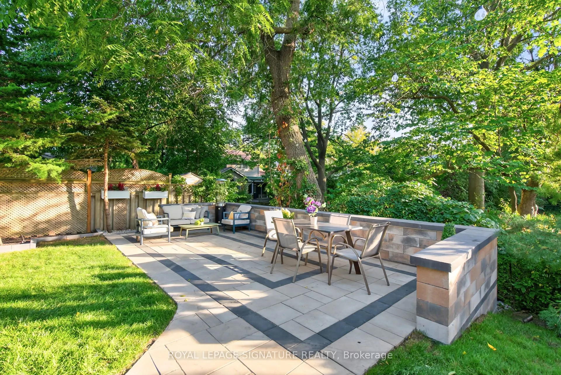 2254 Carol Road