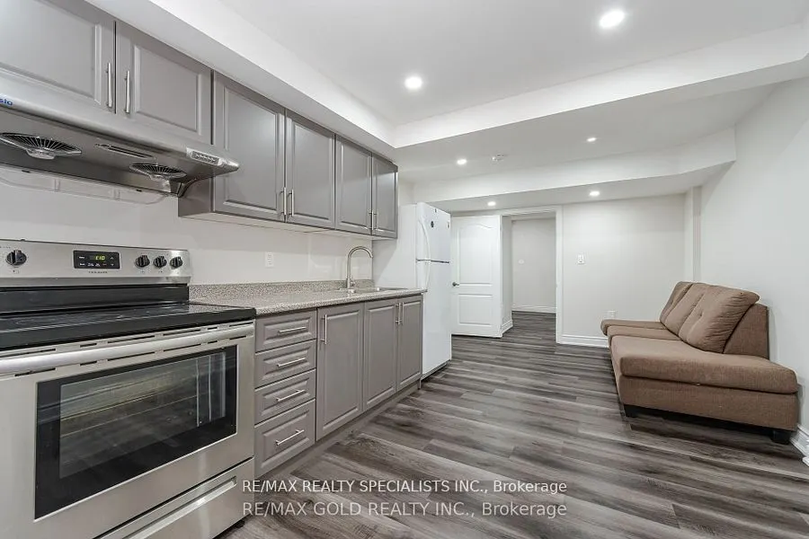59 Eastway (Basement) Street E
