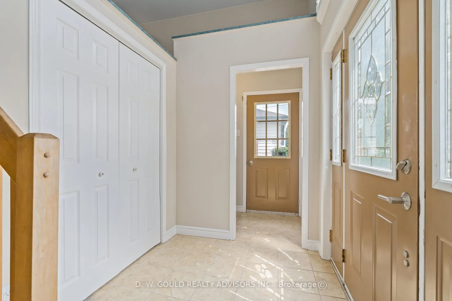 42 River Drive